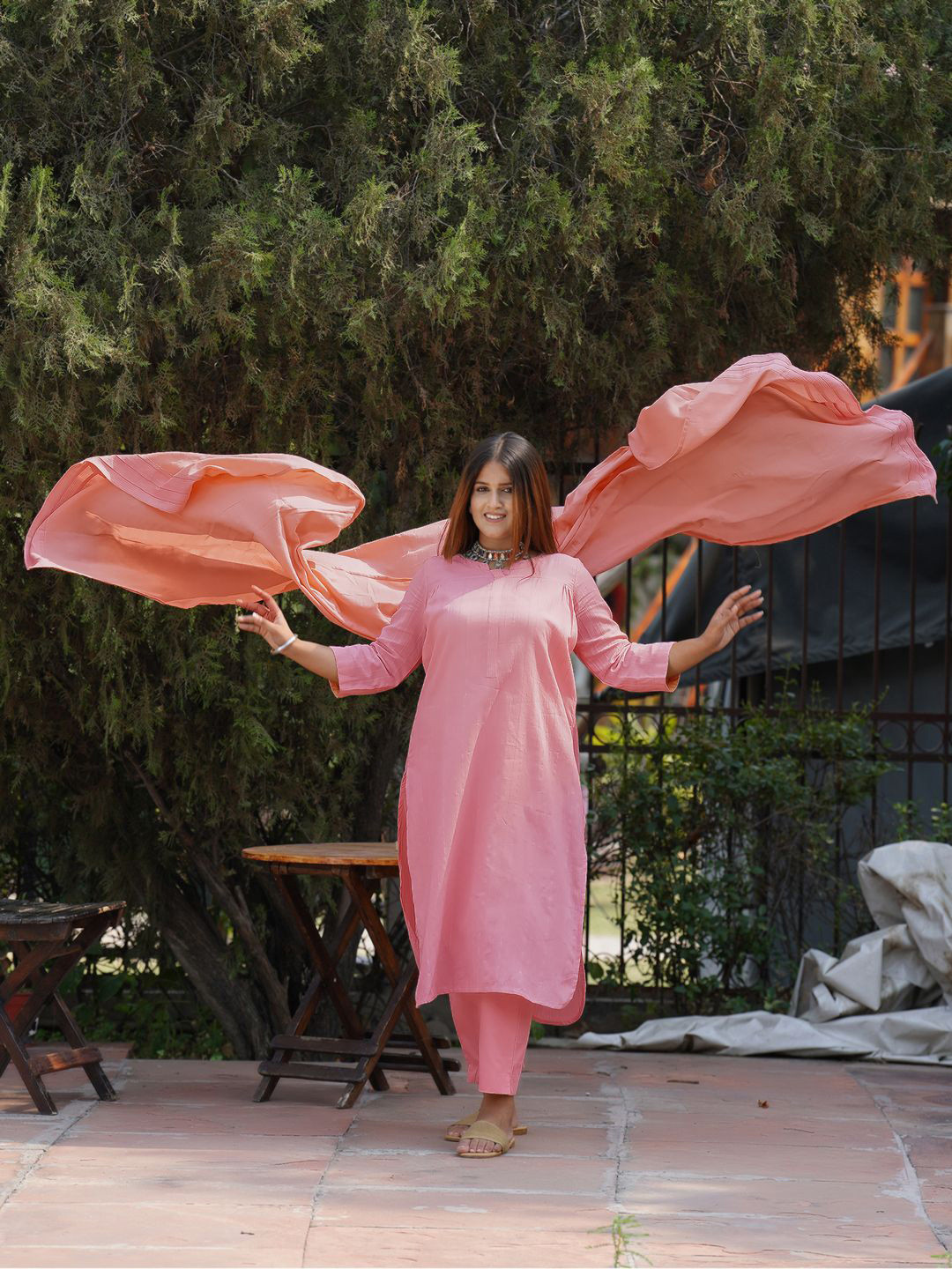 

zuri Round Neck Regular Pure Cotton Straight Kurta With Trouser With Dupatta, Pink