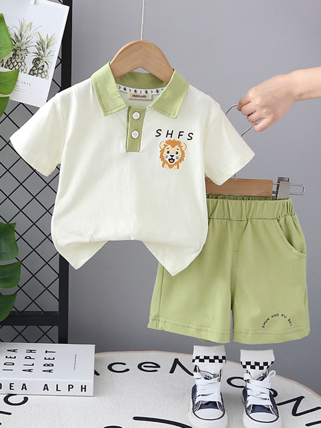 

INCLUD Boys Printed T-shirt with Shorts, Green