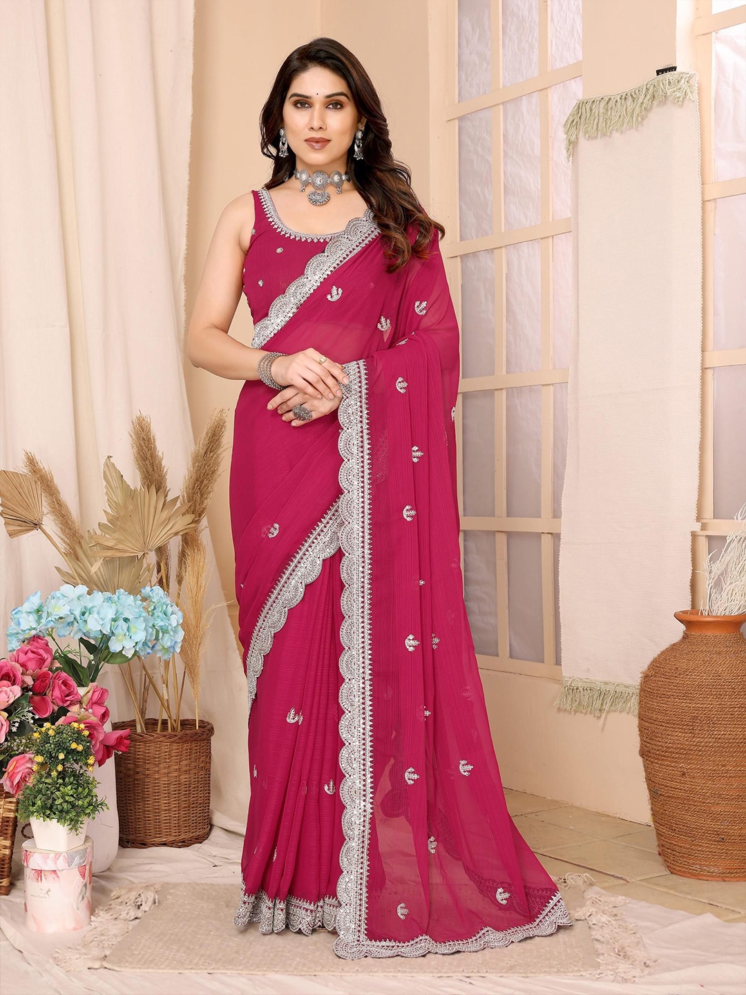 

HERE&NOW Embellished Sequinned Saree, Magenta