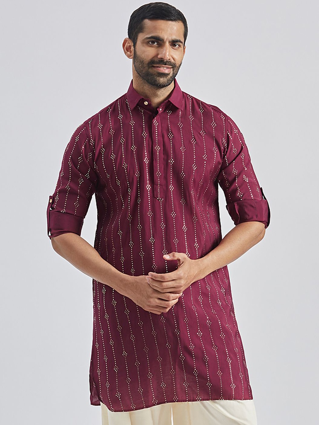 

VASTRAMAY Men Polka Dot Printed Pathani Kurta, Burgundy