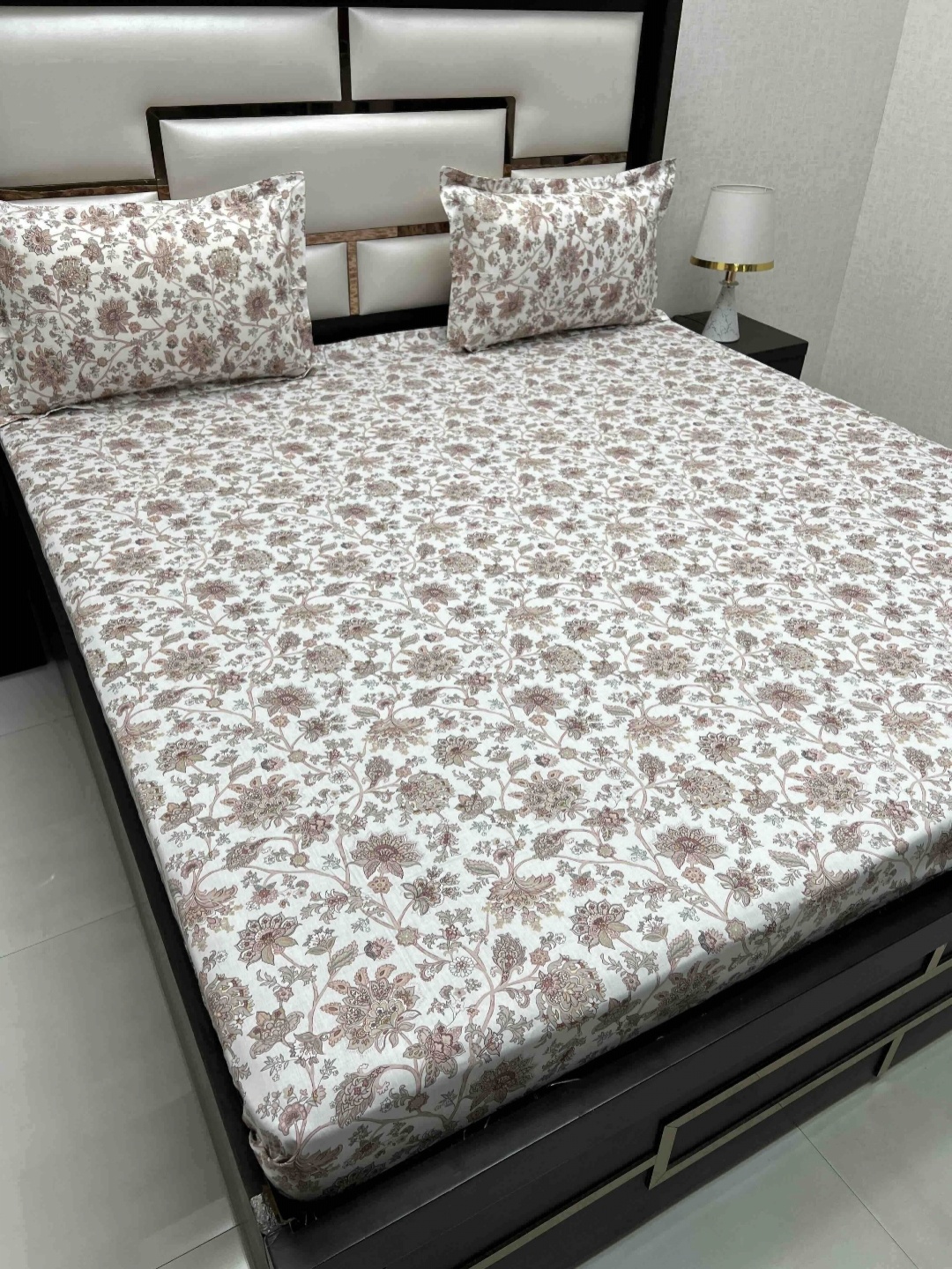 

Pure Decor Brown & White Floral 220 TC King Bedsheet with 2 Pillow Covers