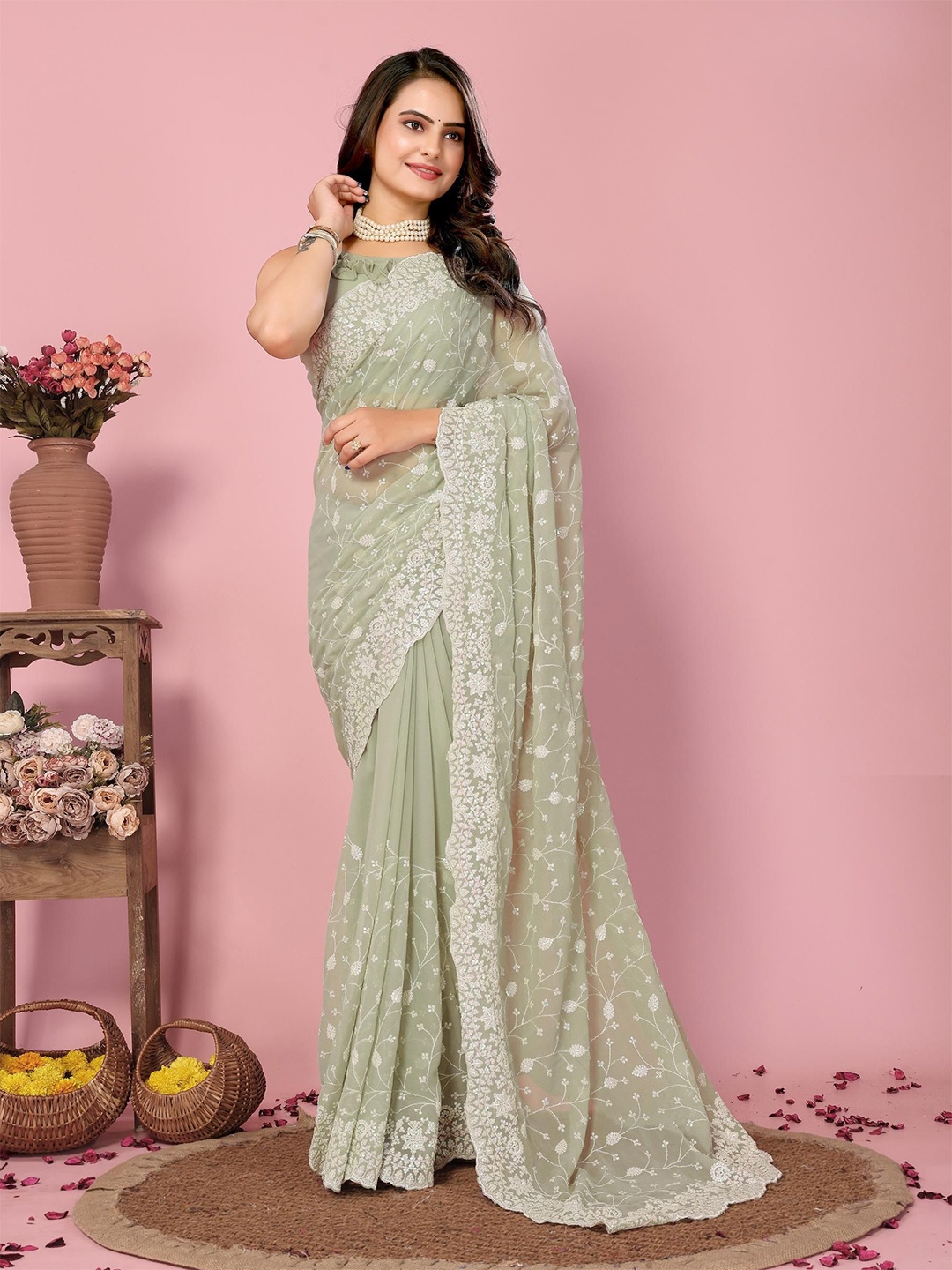 

HERE&NOW Floral Embroidered Saree, Green