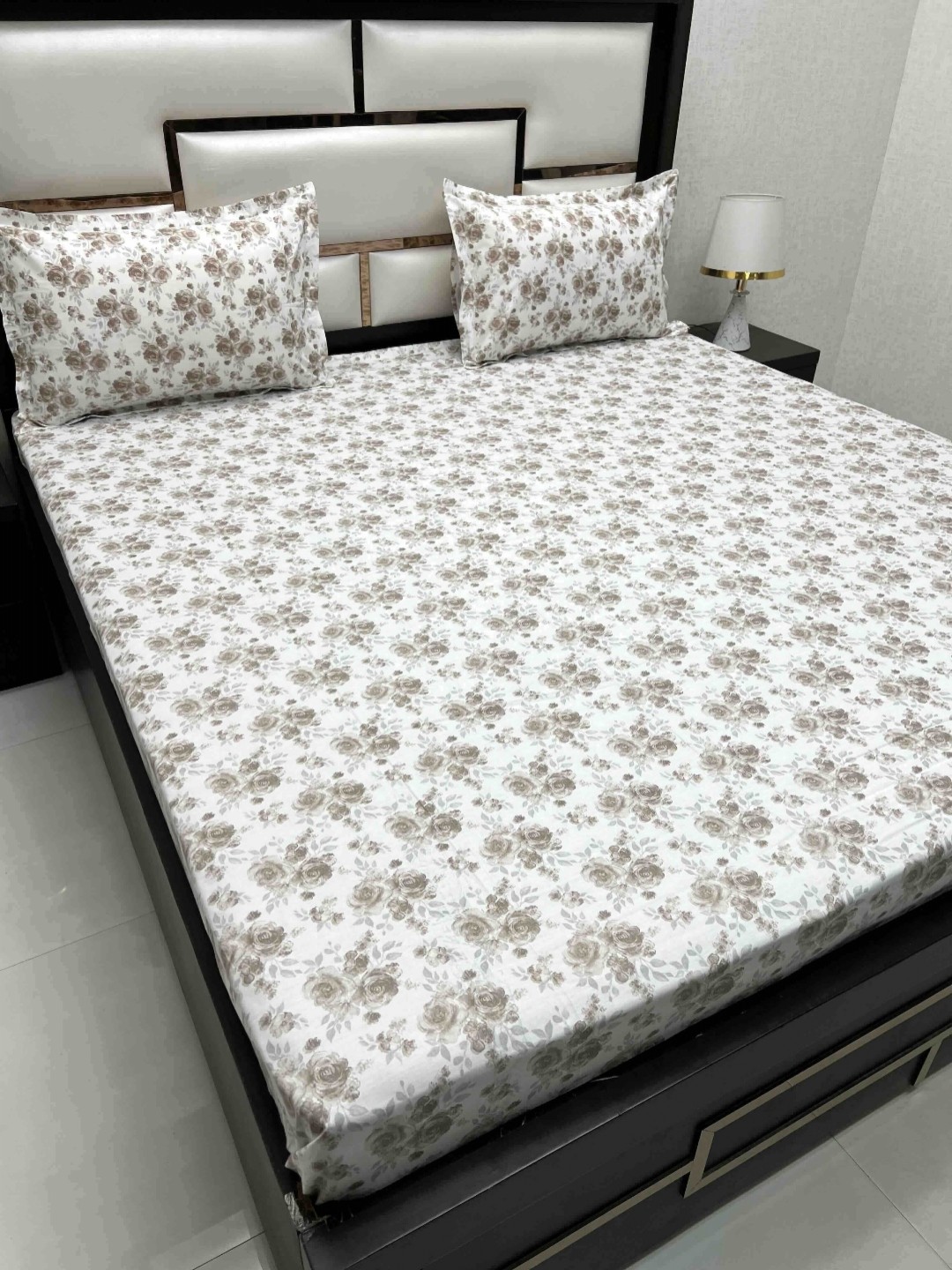 

Pure Decor White & Brown Floral 330 TC King Bedsheet with 2 Pillow Covers