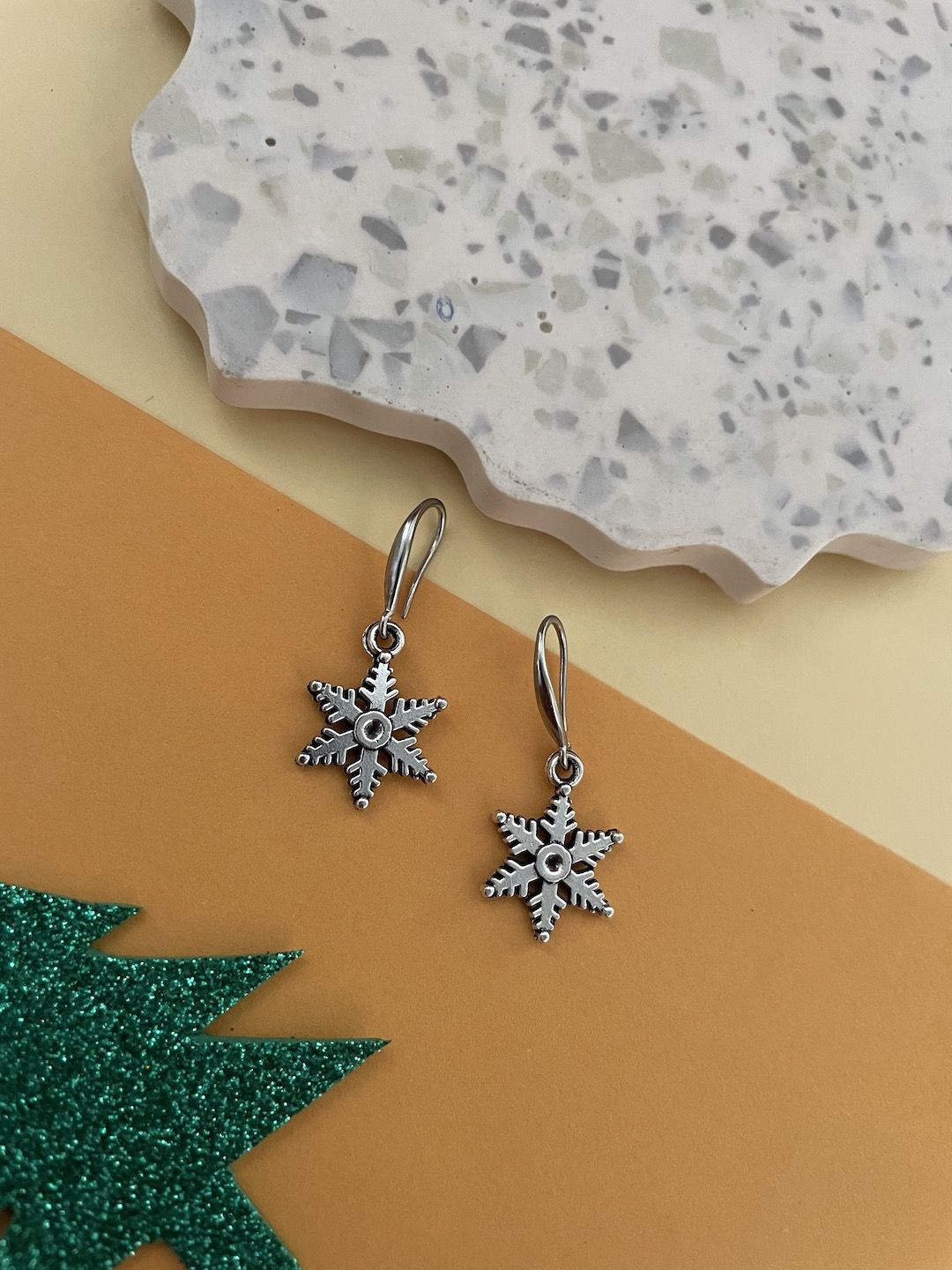 

Digital Dress Room Classic Drop Earrings, Silver