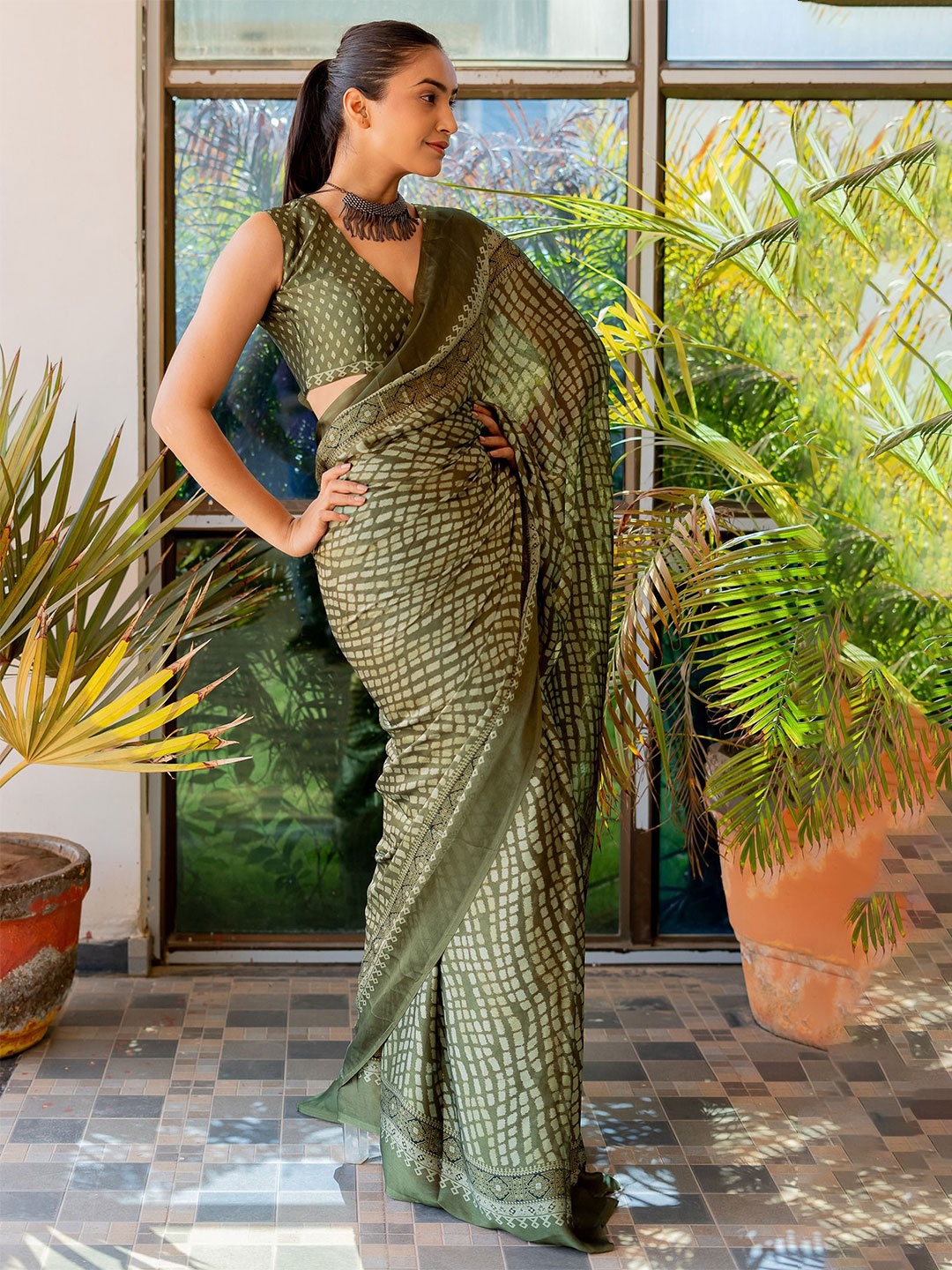 

KALINI Poly Chiffon Saree, Olive
