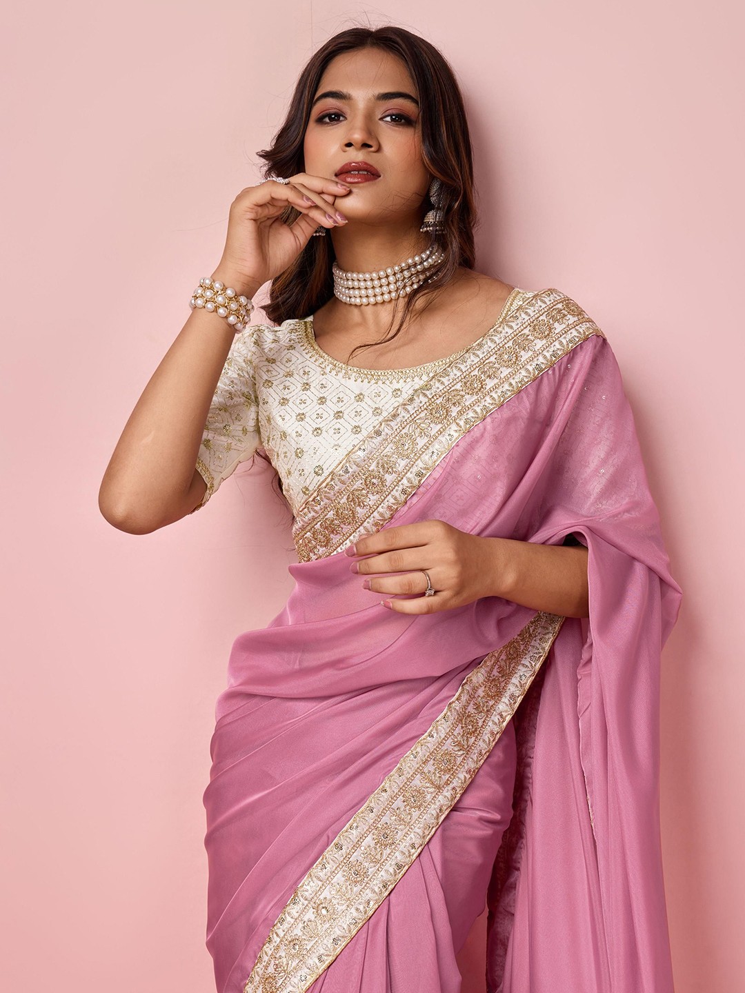 

HERE&NOW Sequinned Embroidered Organza Saree, Pink