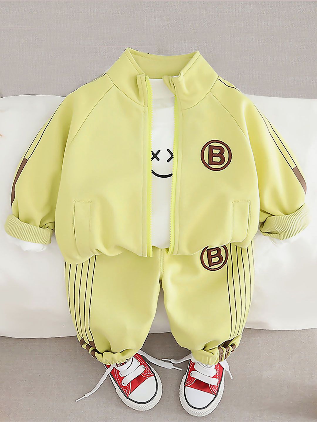 

Little Surprise Box LLP Kids Printed Jacket & Top with Trousers, Green