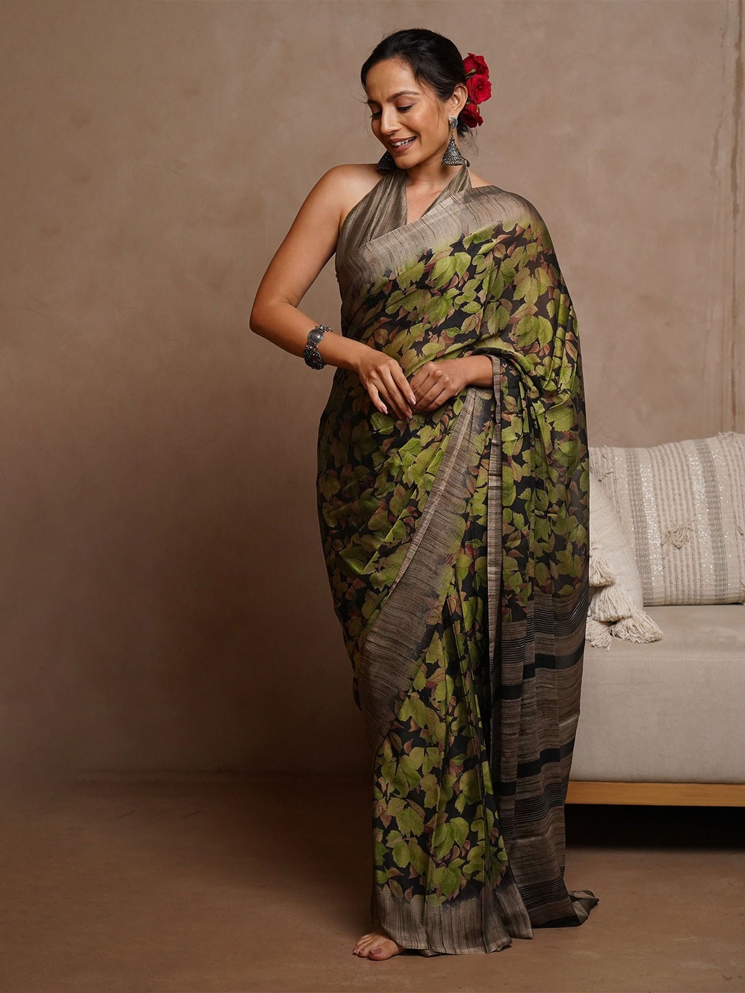 

KALINI Floral Poly Chiffon Saree, Black