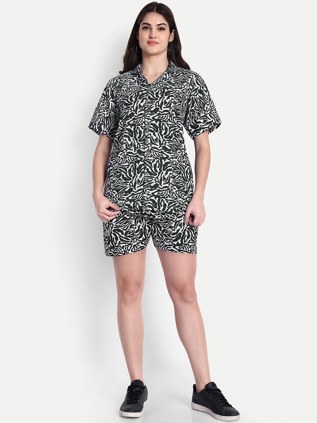 

TILISM Printed Pure Cotton Shirt & Shorts Co-Ord, Black