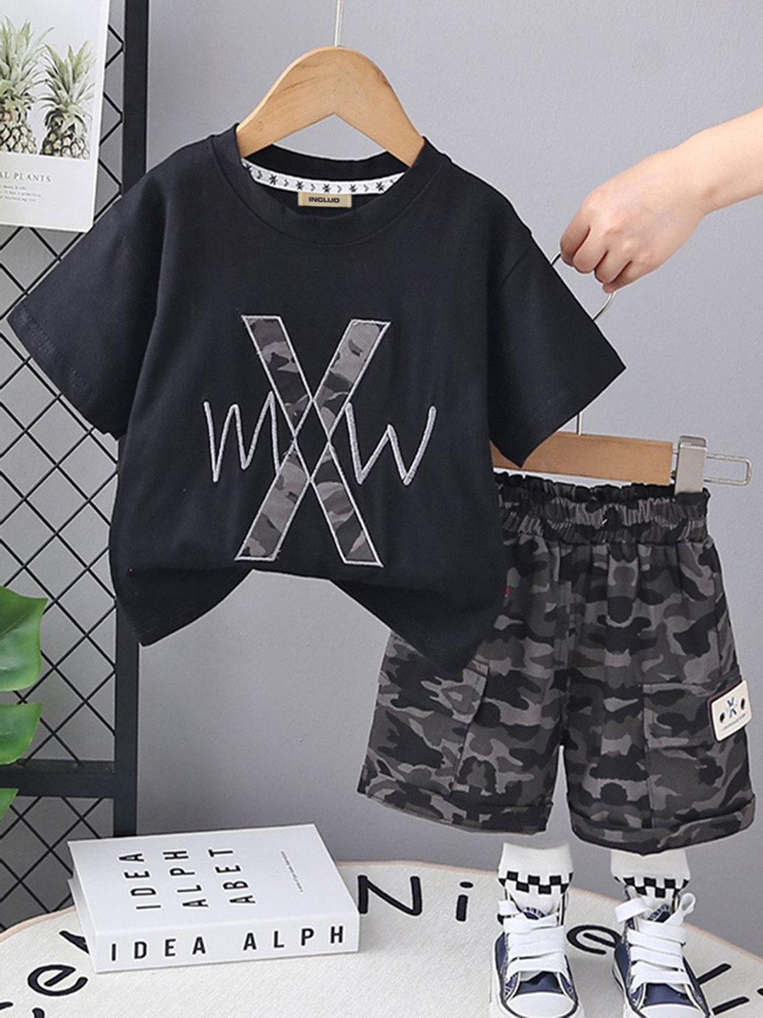 

INCLUD Boys Printed T-shirt with Shorts, Black