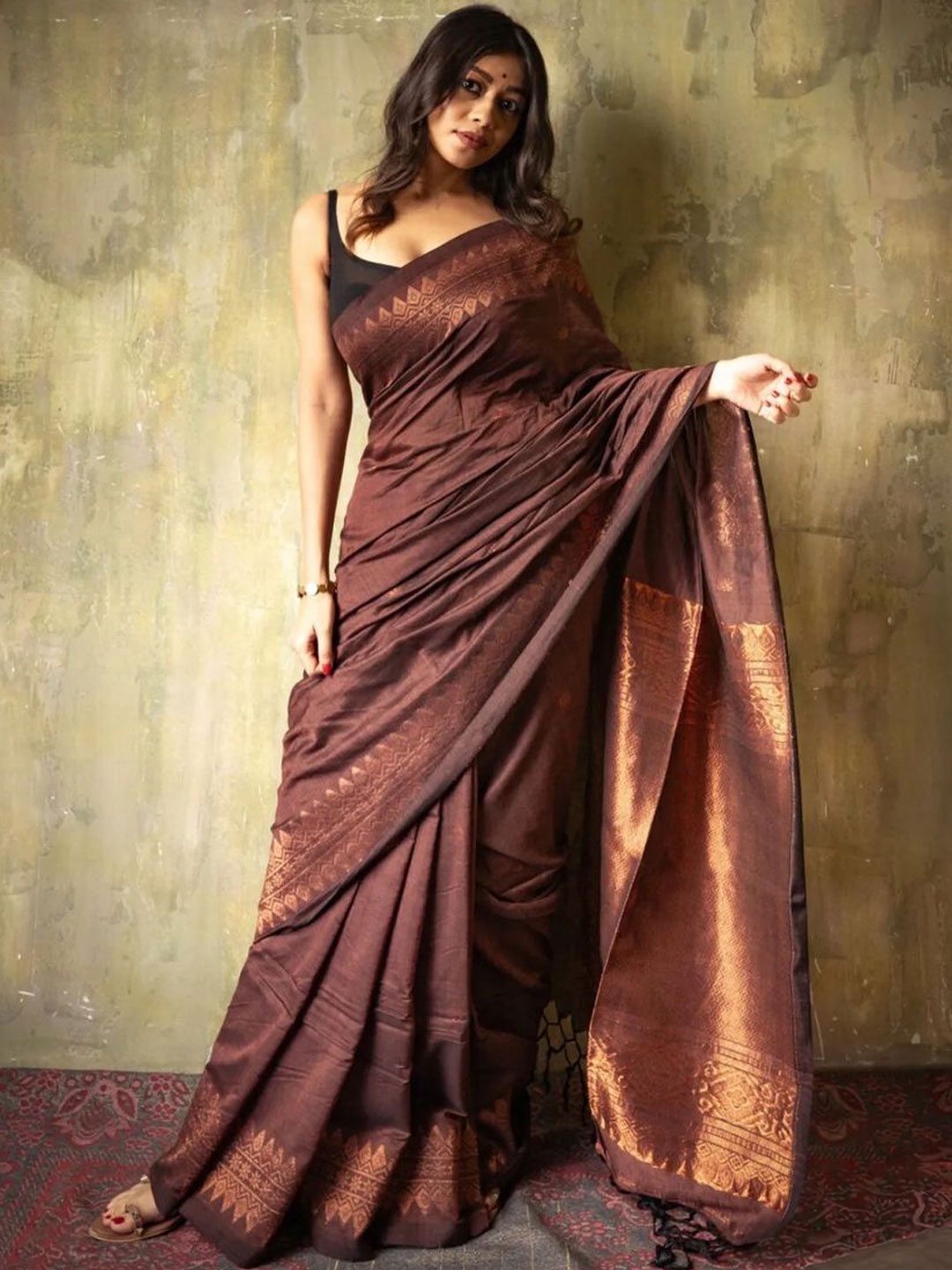 

Caracola Woven Design Zari Art Silk Banarasi Saree, Brown