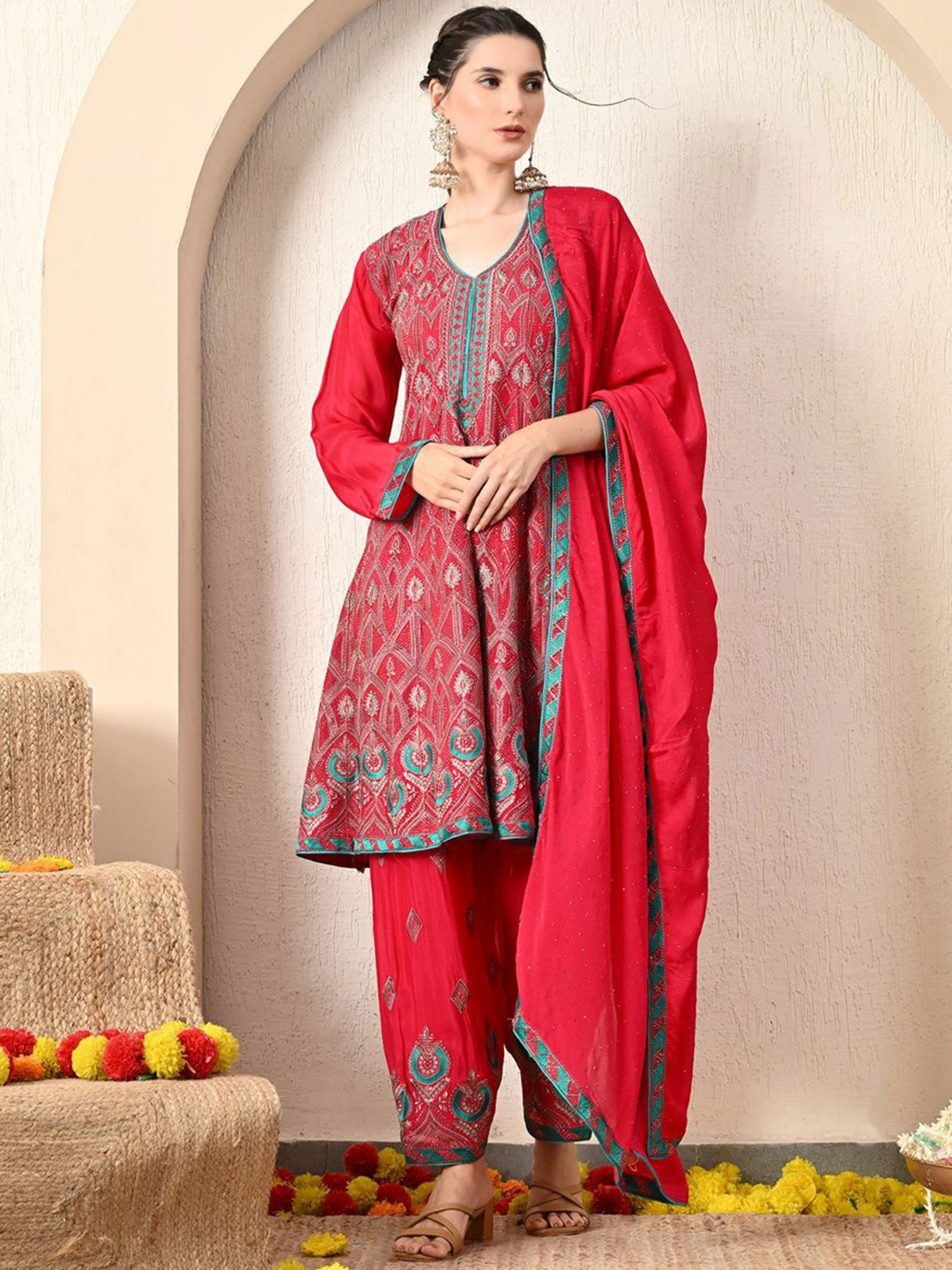 

ZARIKALI Ethnic Motifs Embroidered Thread Work A-Line Kurta With Salwar & Dupatta, Pink