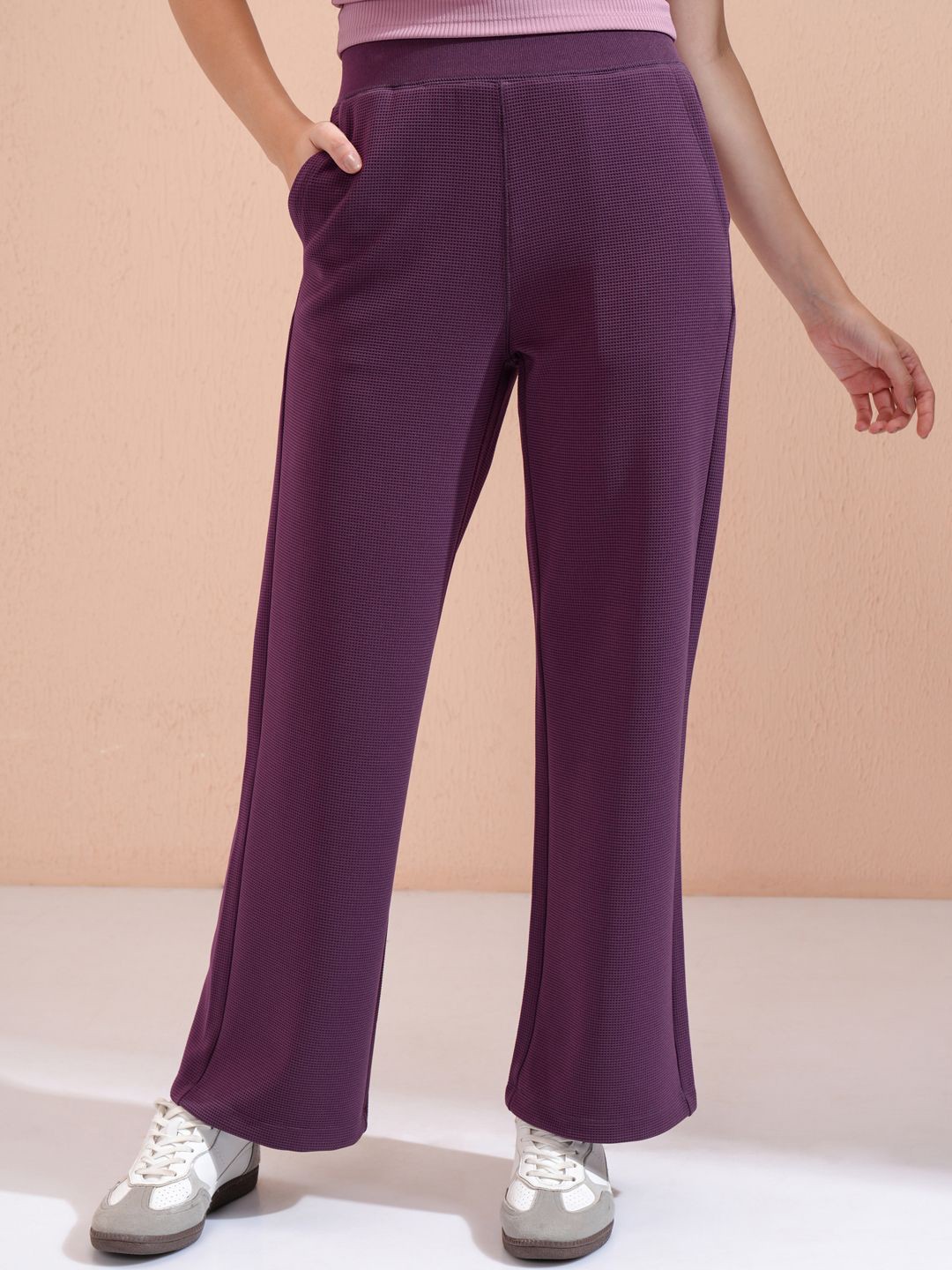 

Tokyo Talkies Women Straight Fit Trousers, Purple