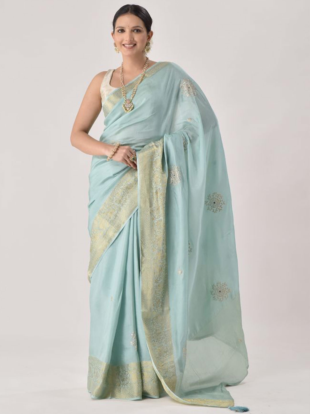 

sutra attire Woven Design Zari Silk Blend Banarasi Saree, Turquoise blue