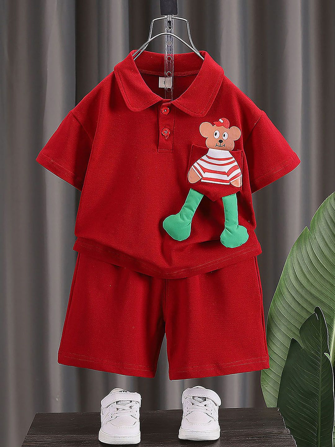 

Little Surprise Box LLP Kids Printed Clothing Set, Red