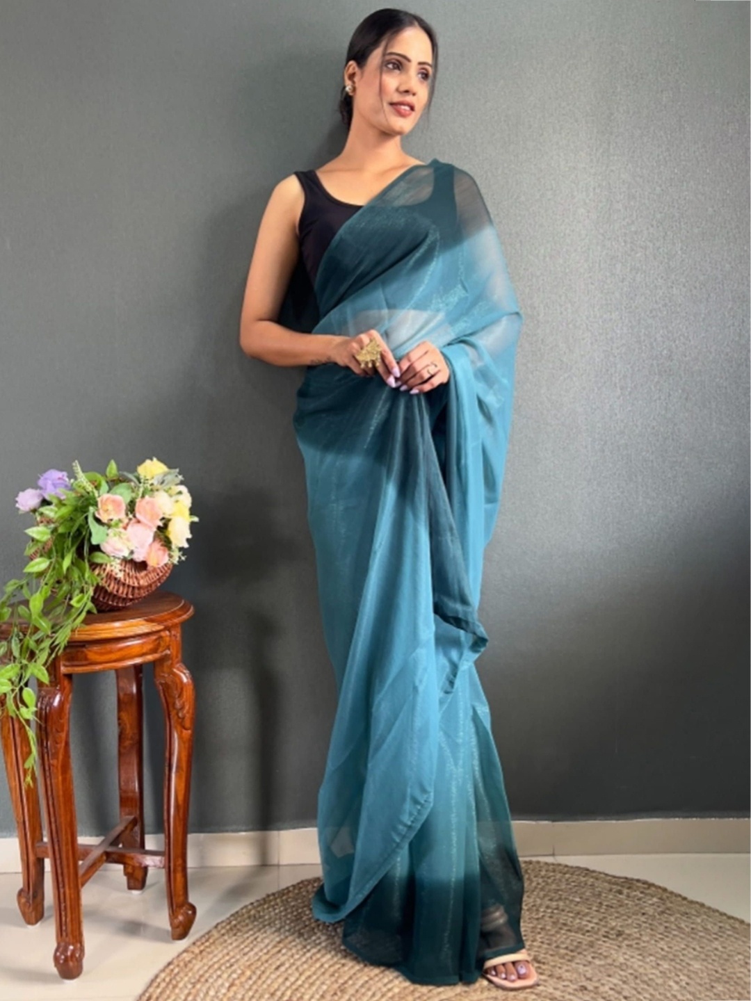 

KAYOMMI Colourblocked Pure Crepe Ready to Wear Saree, Blue