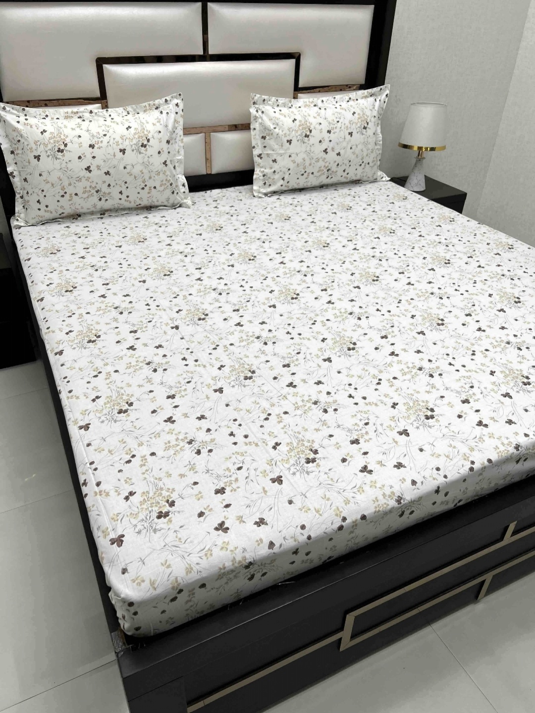 

Pure Decor Cotton King Size Double Bed Bedsheet With 2 Pillow Covers 108 in X 108 in, White