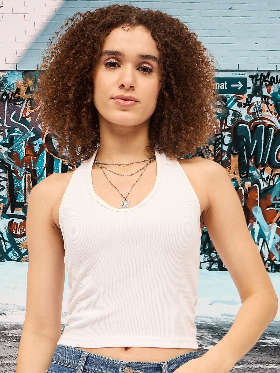 

DressBerry Women Round Neck Tank Crop Top, White