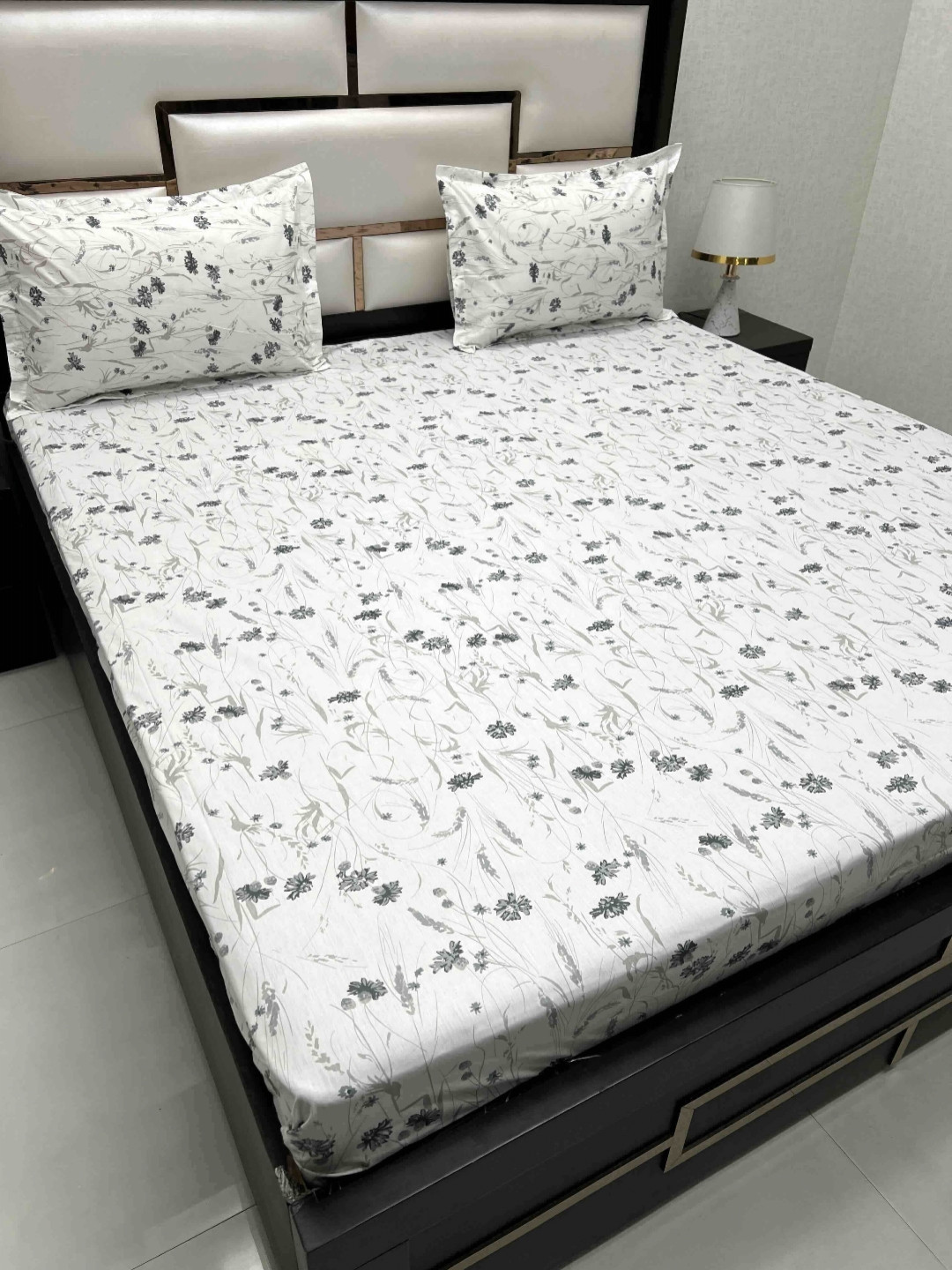 

Pure Decor Mansion White Floral Printed Pure Cotton 350 TC King Bedsheet Set 2.72 x 2.76 m