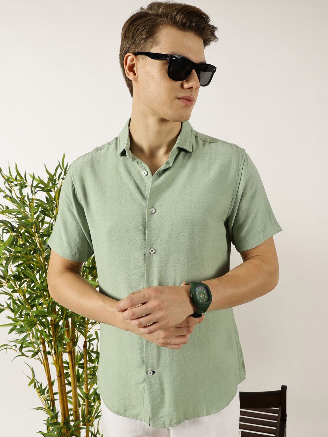 

Mast & Harbour Men Premium Opaque Casual Shirt, Green