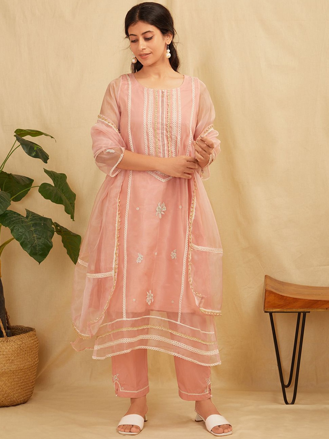 

zuri Ethnic Motifs Embroidered Straight Kurta with Trousers & Dupatta, Peach