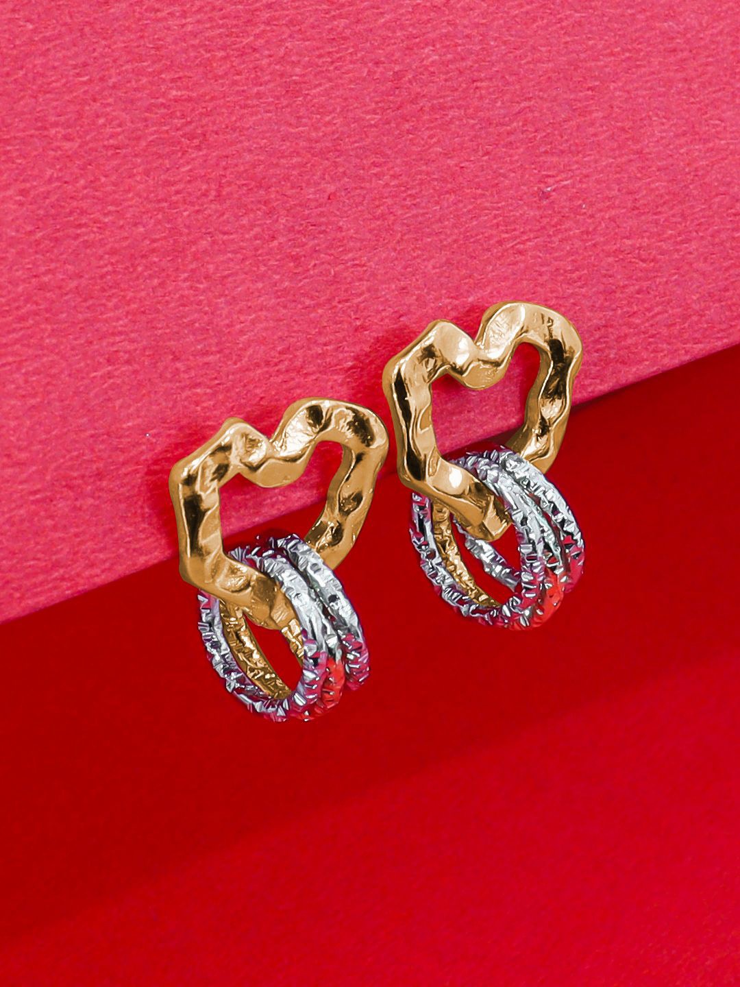 

FIMBUL Heart Shaped Studs Earrings, Gold