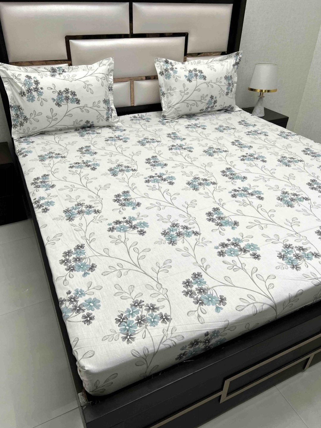 

Pure Decor White & Blue Floral King Bedsheet with 2 Pillow Covers