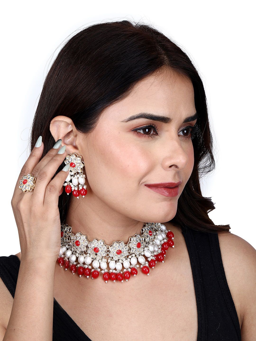 

Divisha Gold-Plated Kundan-Studded & Beaded Jewellery Set, Red