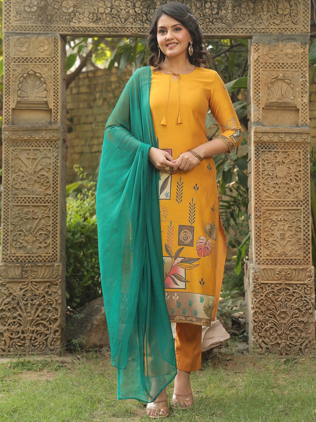 

GoSriKi Women Ethnic Motifs Printed Regular Kurta with Trousers & With Dupatta, Mustard