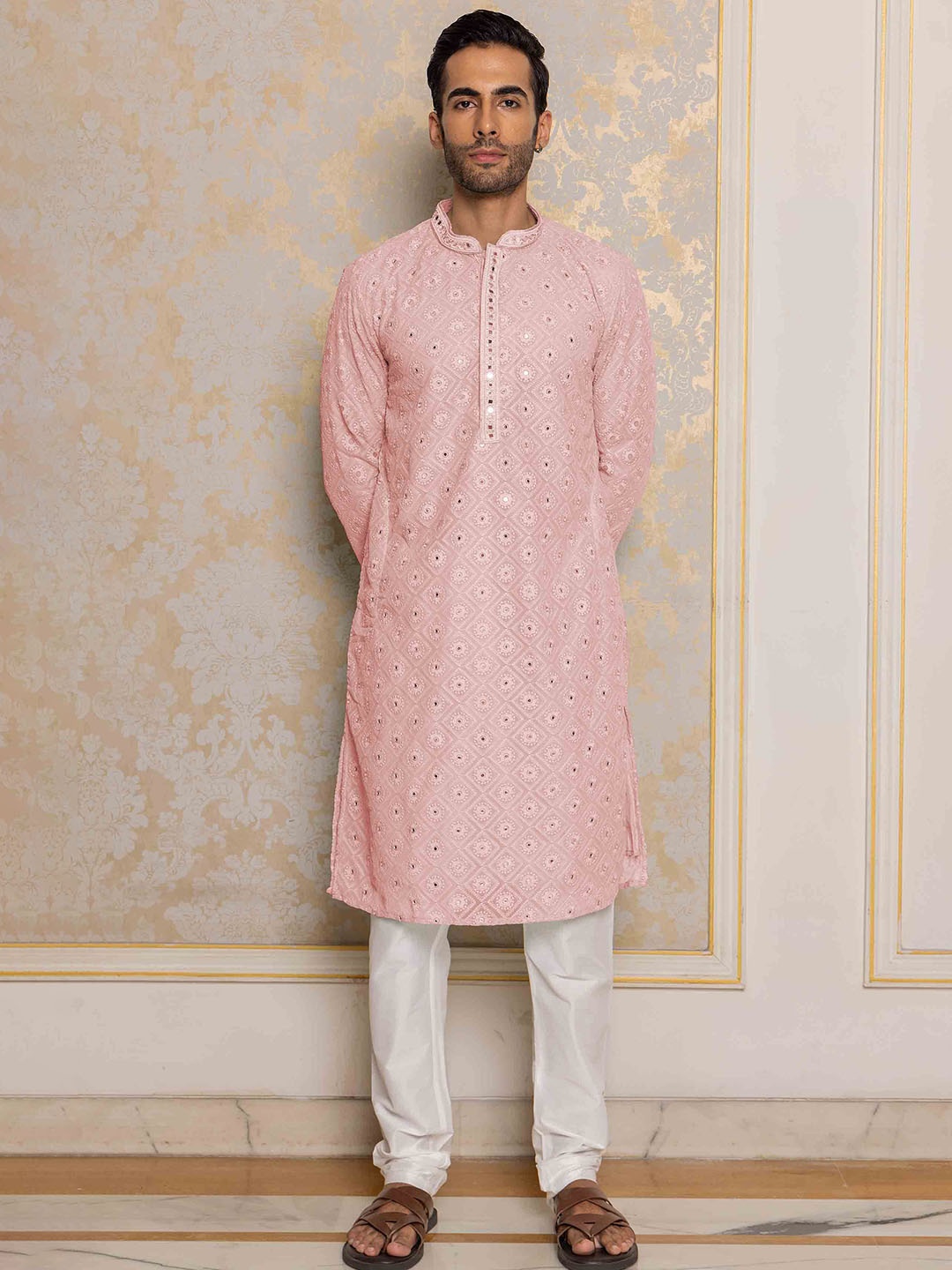 

Ethnic India Geometric Embroidered Mandarin Collar Mirror Work Straight Kurta, Pink