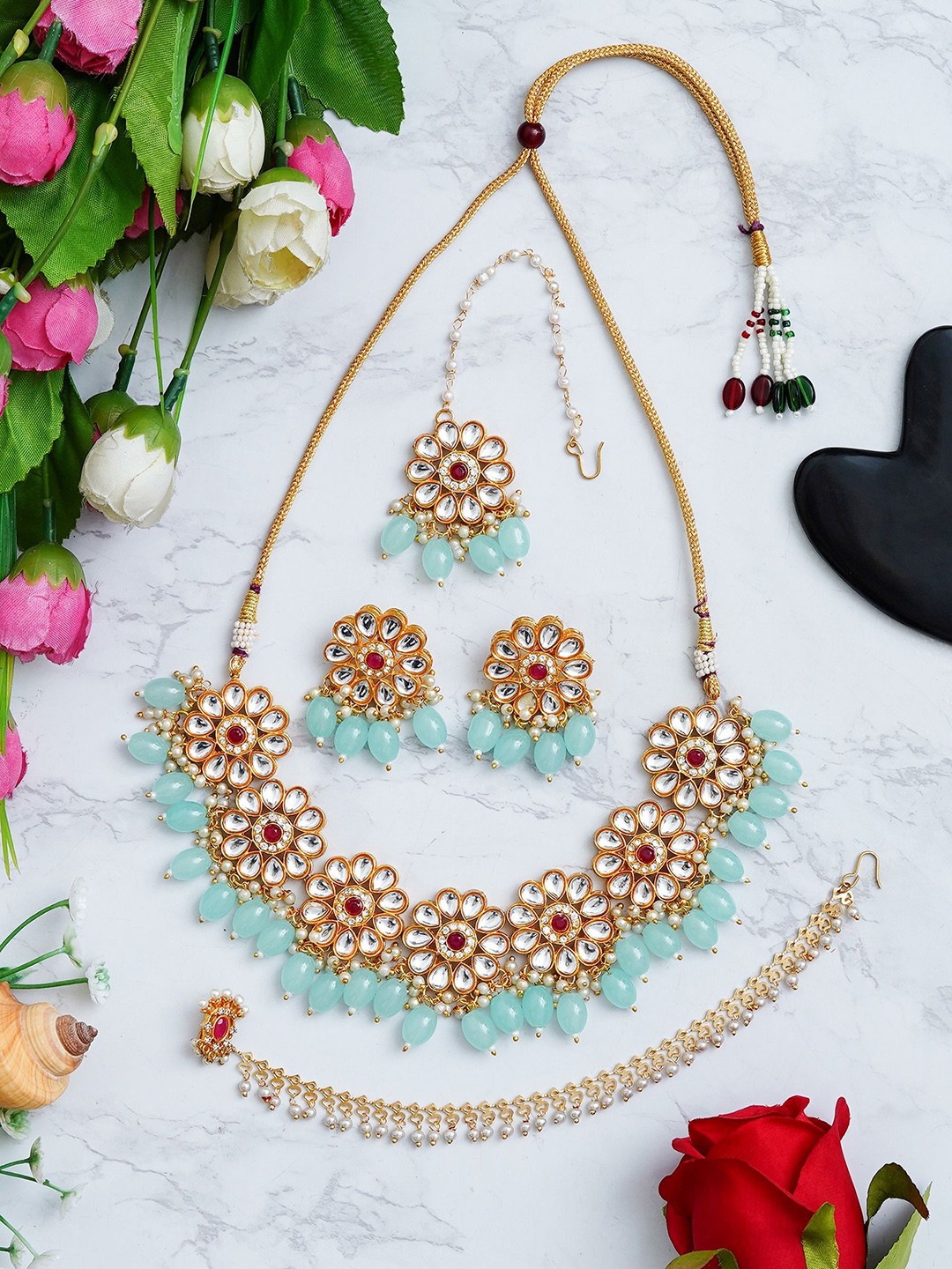 

ahoora Gold Plated Kundan Stone Studded & Beaded Jewellery Set