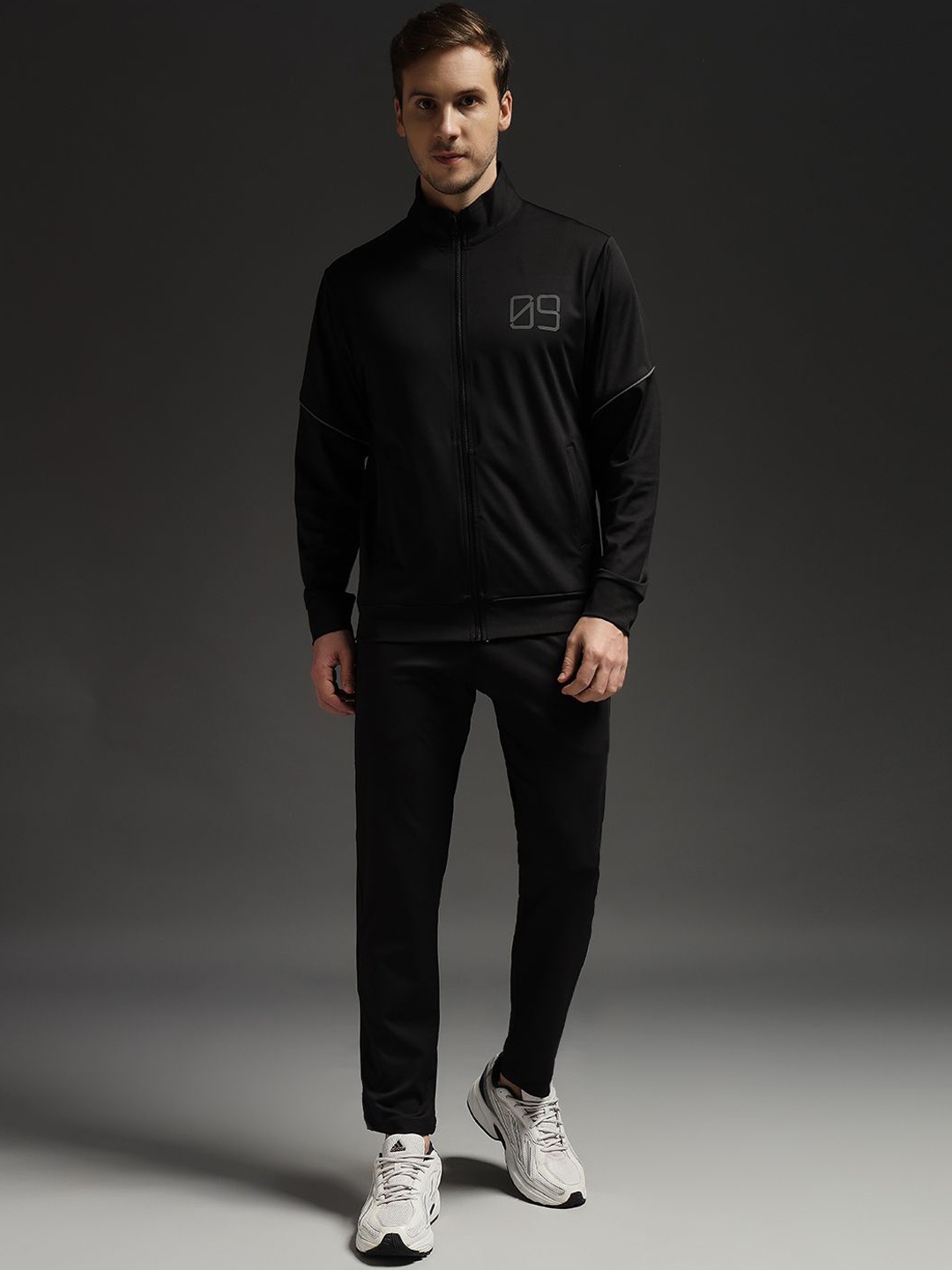 

FCK GOLD Men Mock Collar Long Sleeves Tracksuit, Black