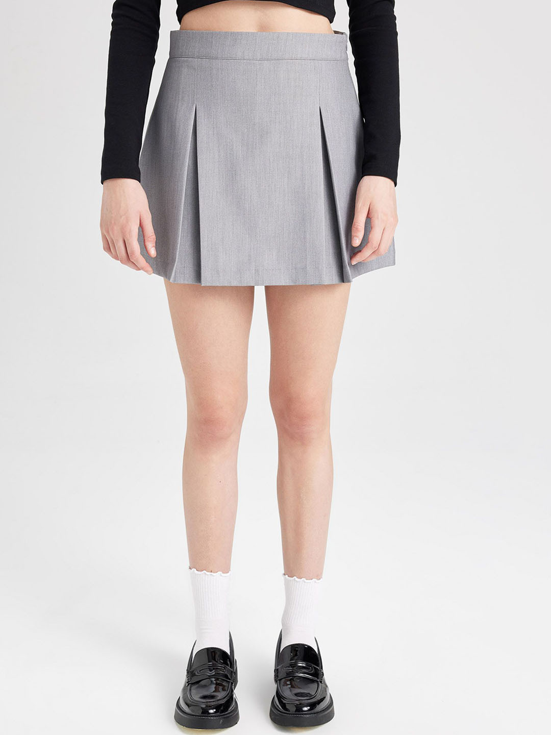 

DeFacto Women Straight A-Line Mini Skirt, Grey