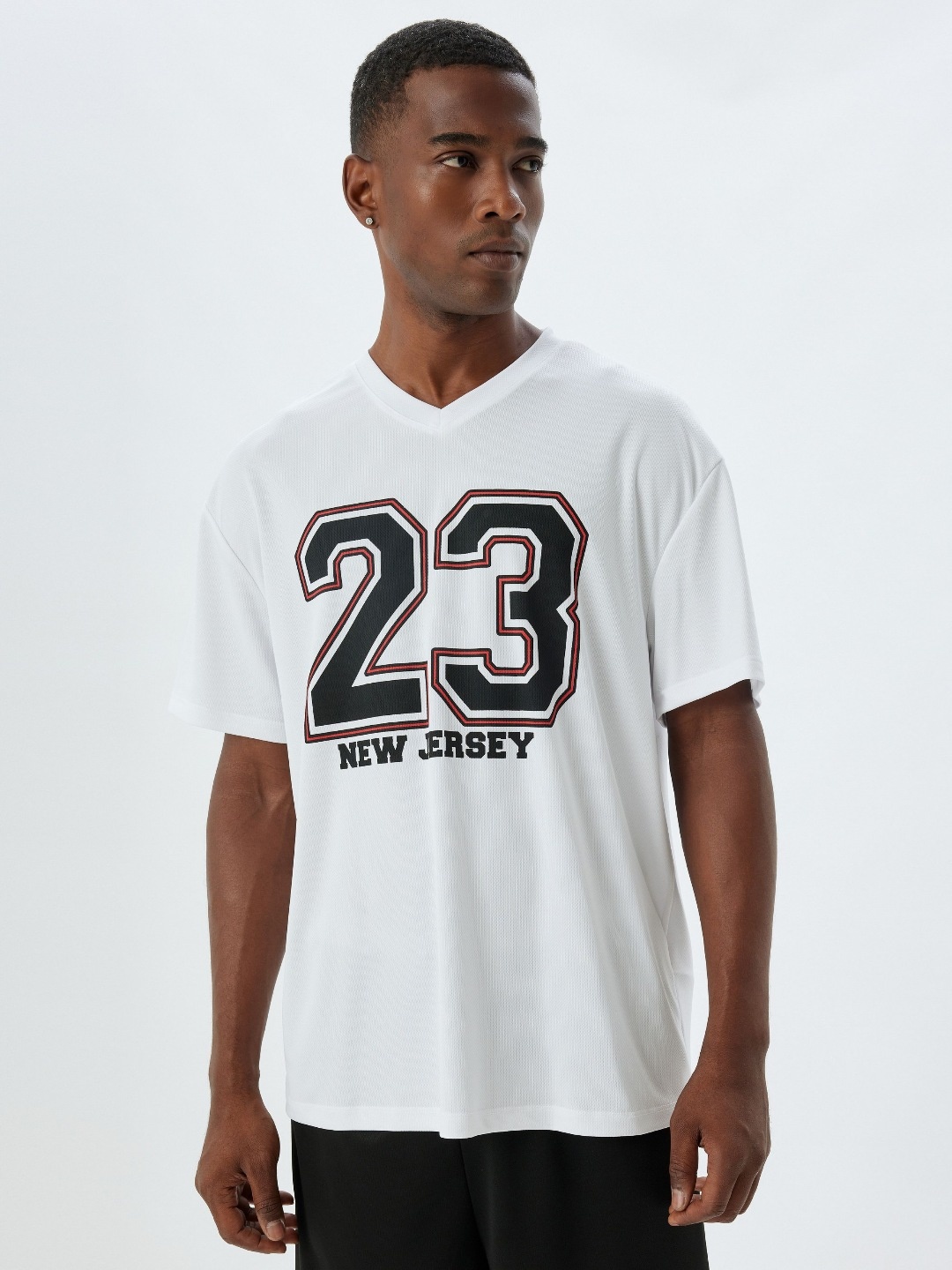 

Koton Men Varsity Printed V-Neck Oversized T-shirt, White