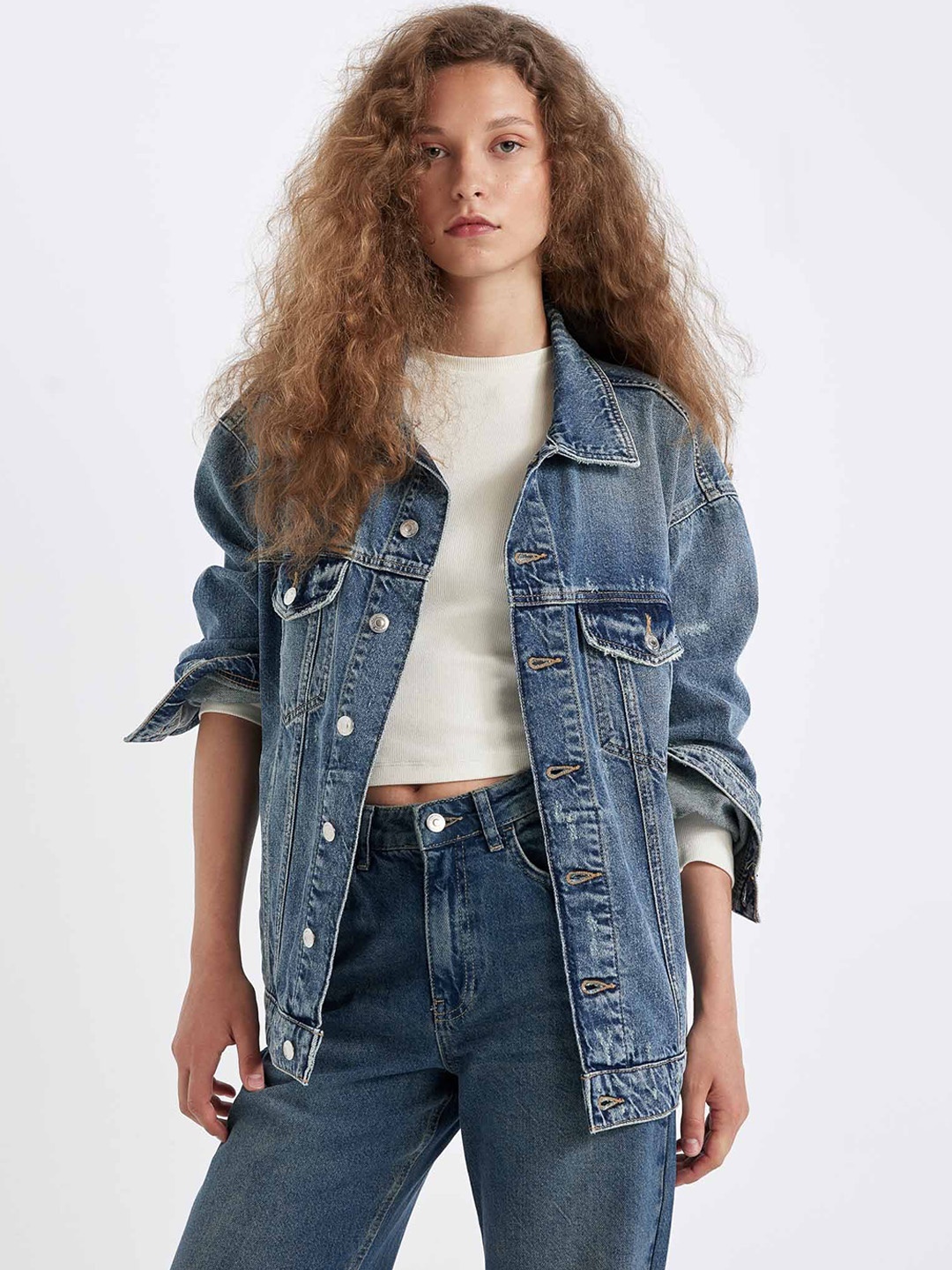 

DeFacto Women Washed Crop Denim Jacket with Embroidered, Na