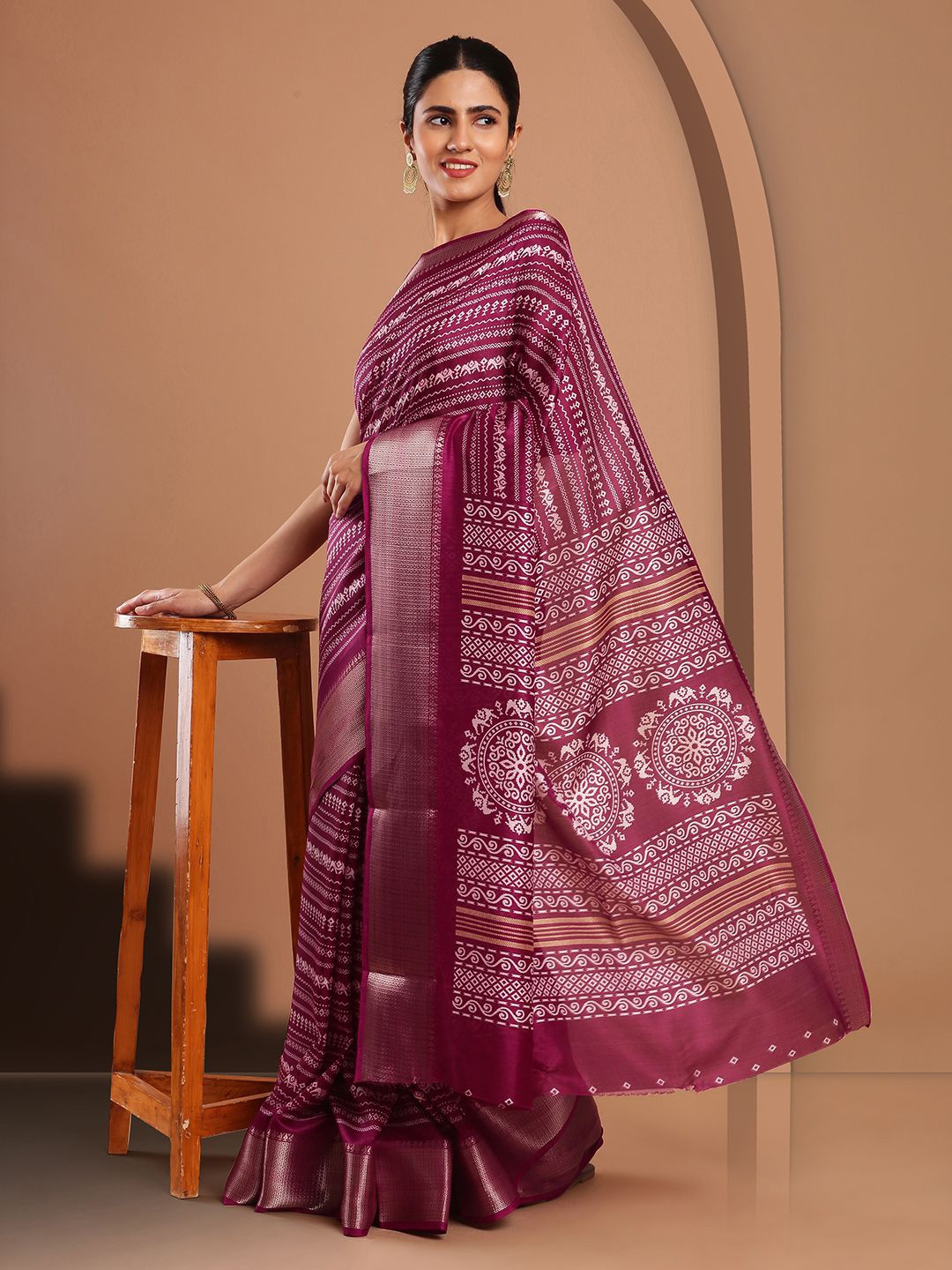 

Kalyan Silks Floral Zari Block Print Saree, Magenta