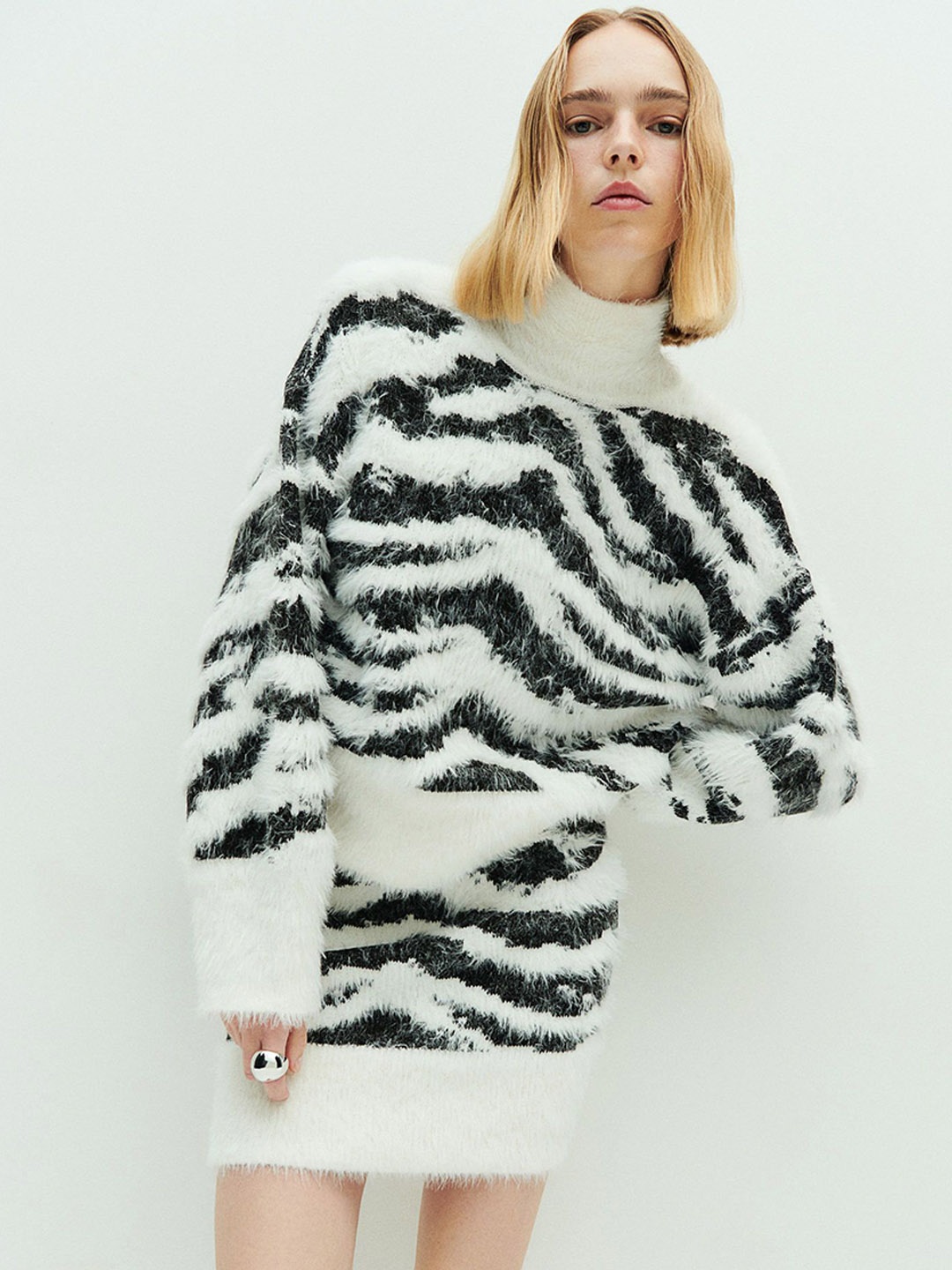 

H&M Fluffy-Knit Mini Skirt, White