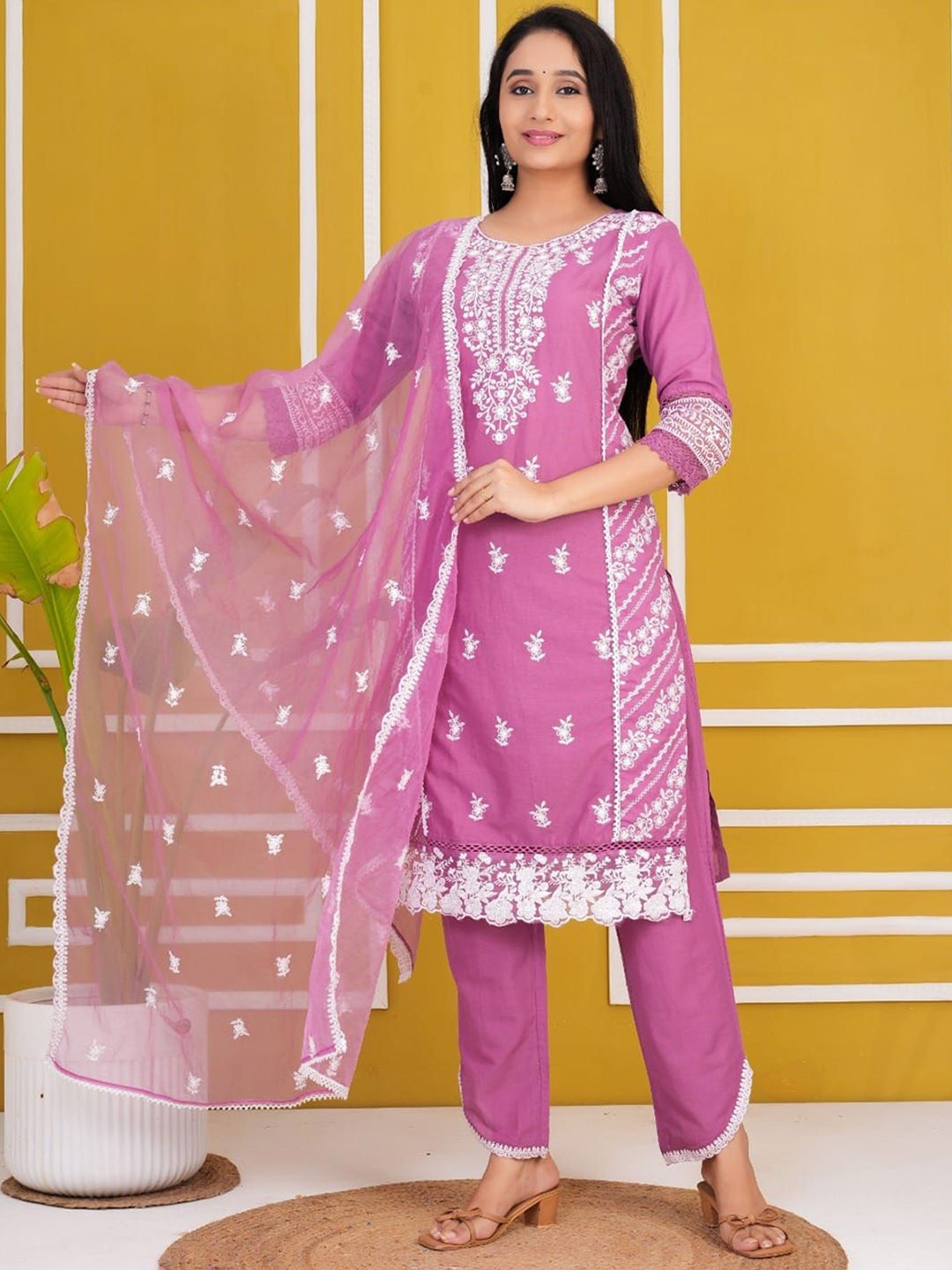 

Fabinn Floral Embroidered Thread Work Pure Cotton Kurta With Trousers & Dupatta, Pink