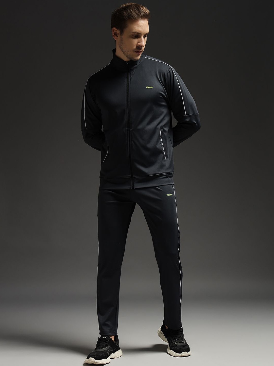 

FCK GOLD Men Mock Collar Mid Rise Long Sleeves Tracksuits, Black