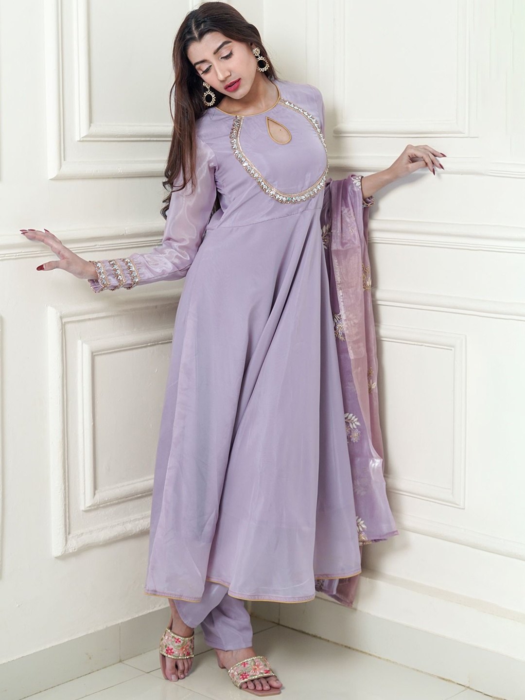 

GO BOUJEE Floral Embroidered Organza Anarkali Kurta With Trousers & Dupatta, Mauve