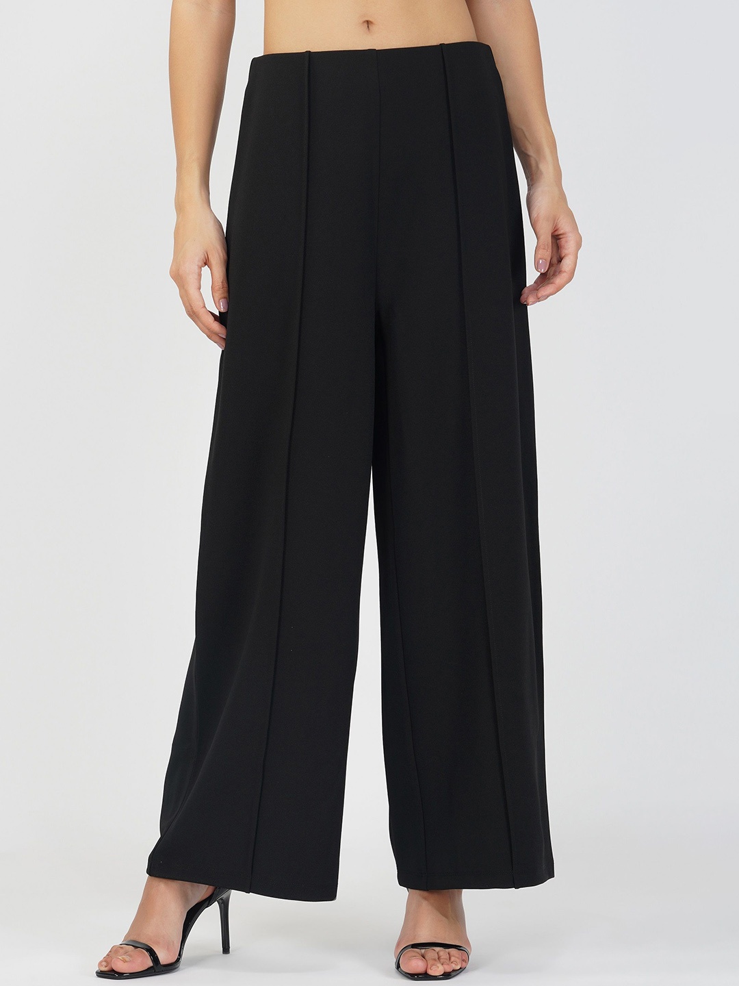 

SAFFE Women Original Flared Mid-Rise Trousers, Black