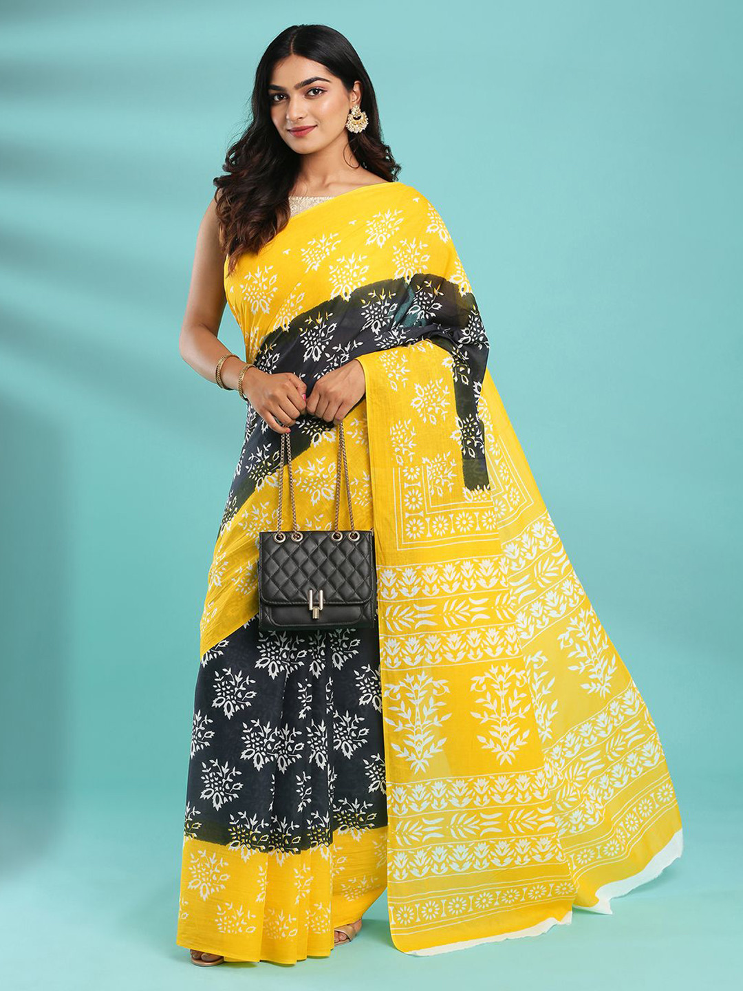 

Kalyan Silks Women Colourblocked Block Print Saree With Blouse Piece, Yellow