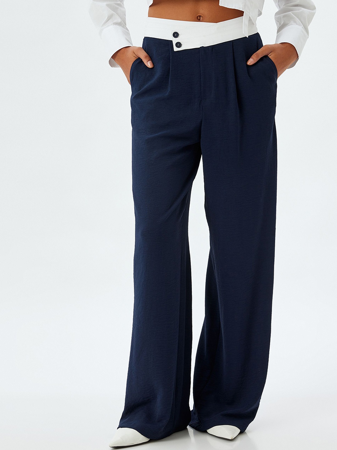 

Koton Women Regular Fit Mid-Rise Trousers, Navy blue