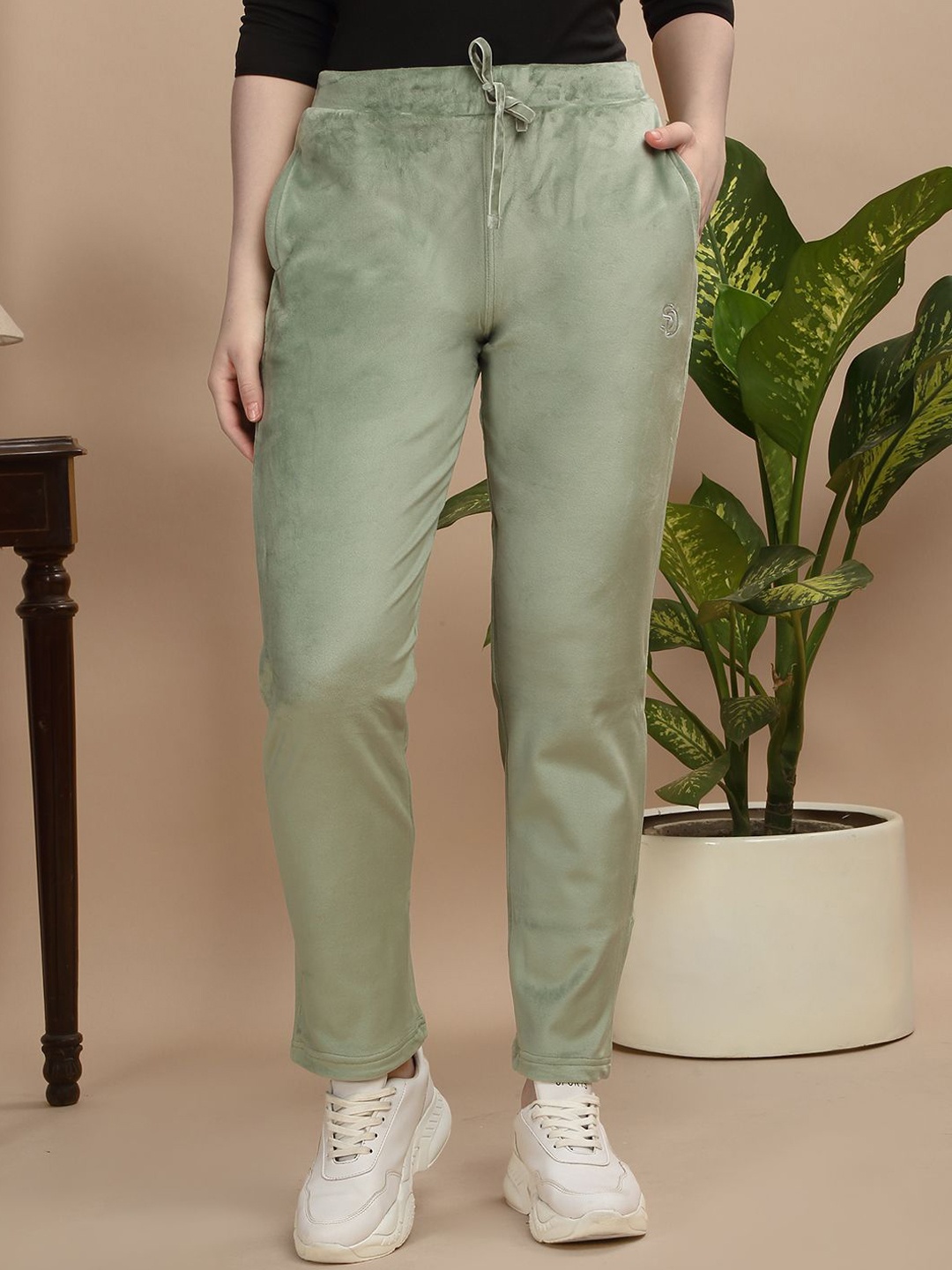 

Sweet Dreams Women Mid Rise Track Pant, Green
