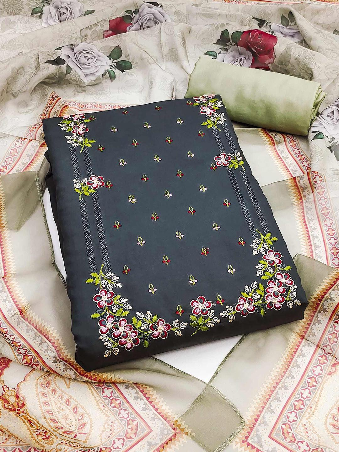 

Peachmode Floral Embroidered Sequinned Unstitched Dress Material, Grey