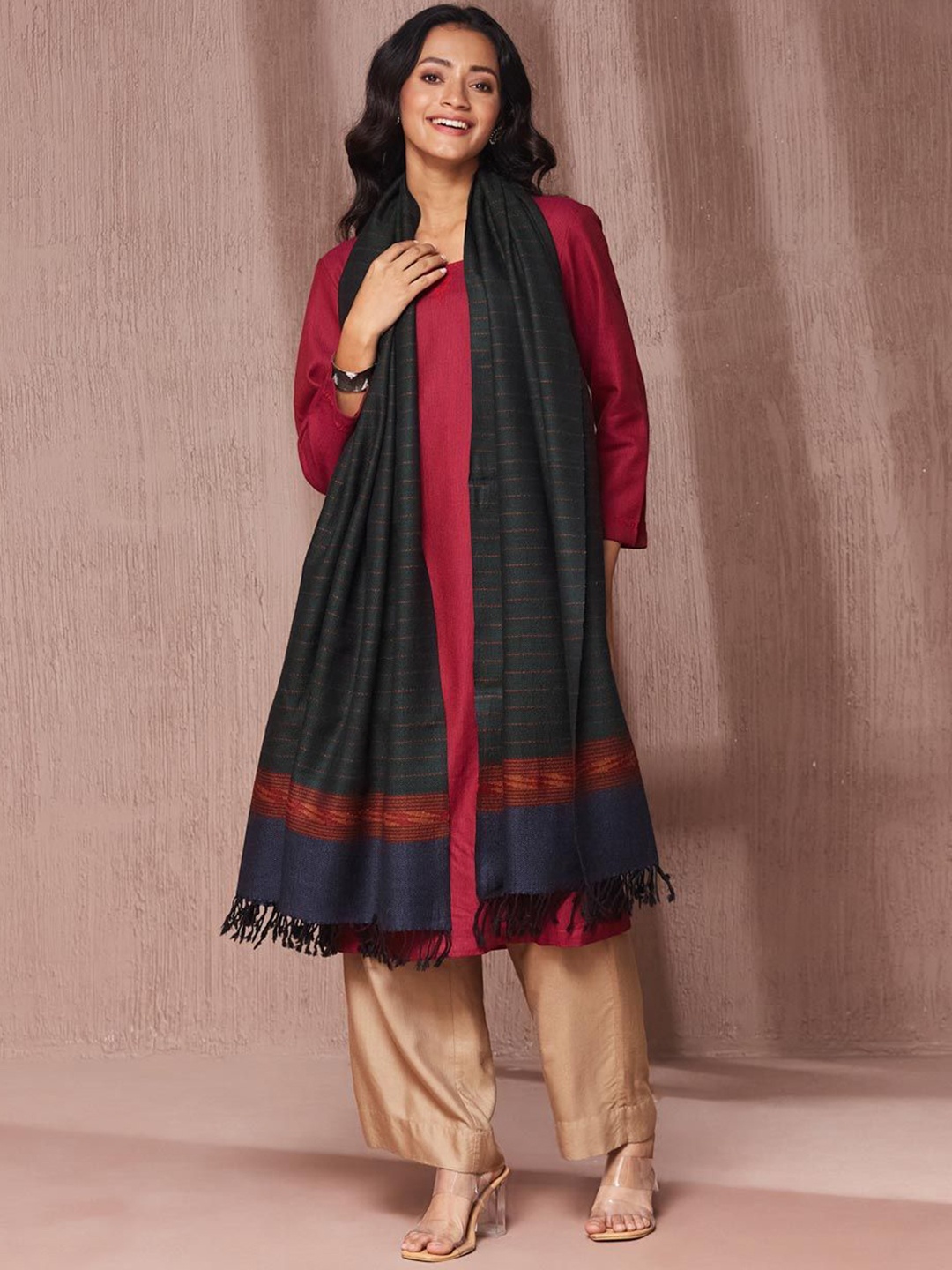 

Fabindia Woollen Shawl, Green