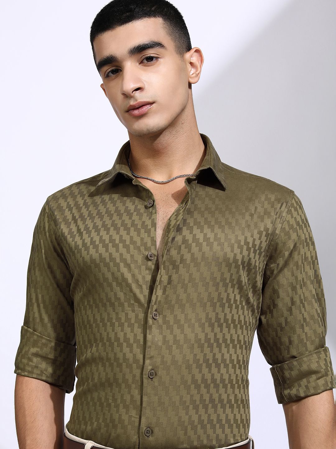 

HIGHLANDER Men Olive Dobby Textured Solid Occasion Shirt