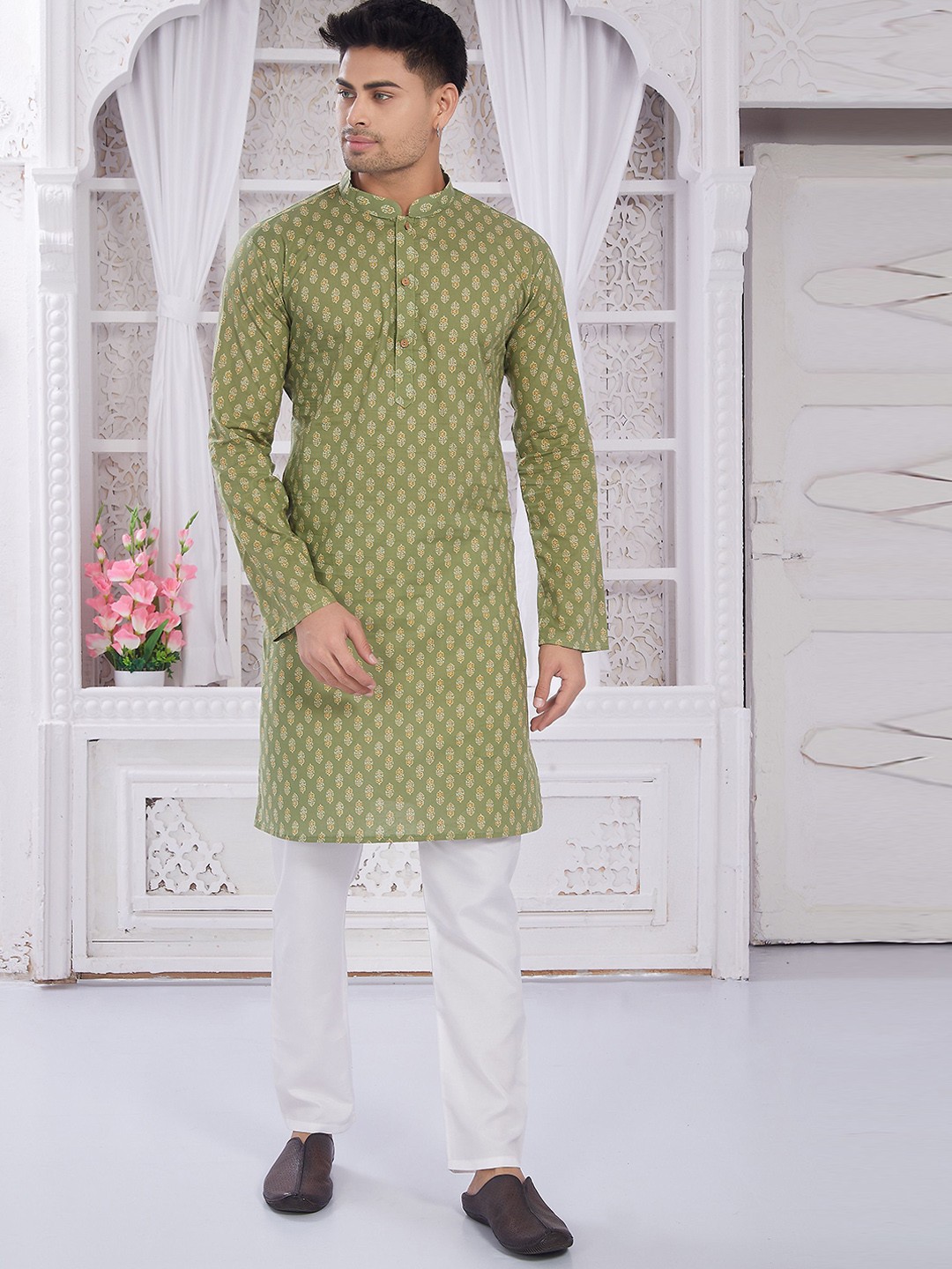 

DIVISIVE Floral Block Printed Mandarin Collar Pure Cotton Straight Kurta, Olive