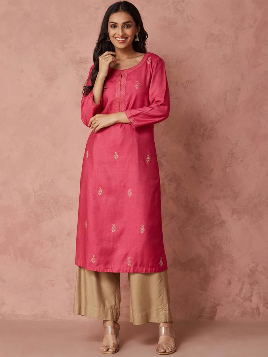 

Fabindia Ethnic Motifs Embroidered Straight Kurta, Pink