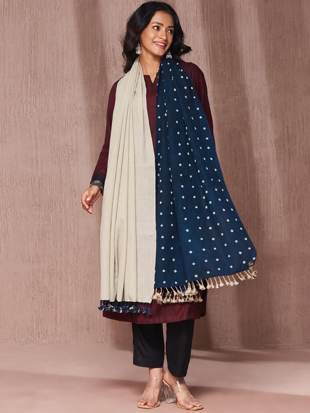 

Fabindia Bandhani Printed Woollen Shawl, Beige